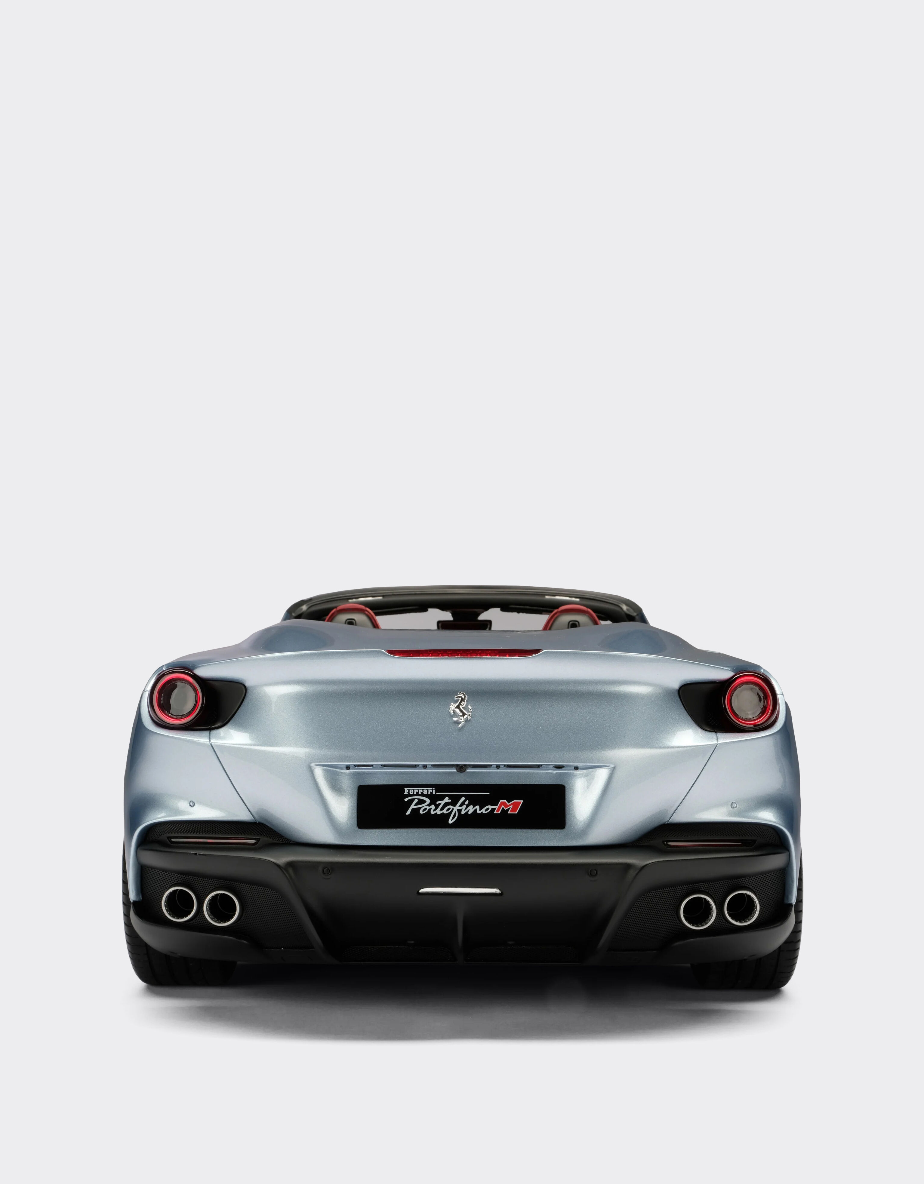 Ferrari 1:8 法拉利 Portofino M 模型车 苏格兰蓝色 F0575f