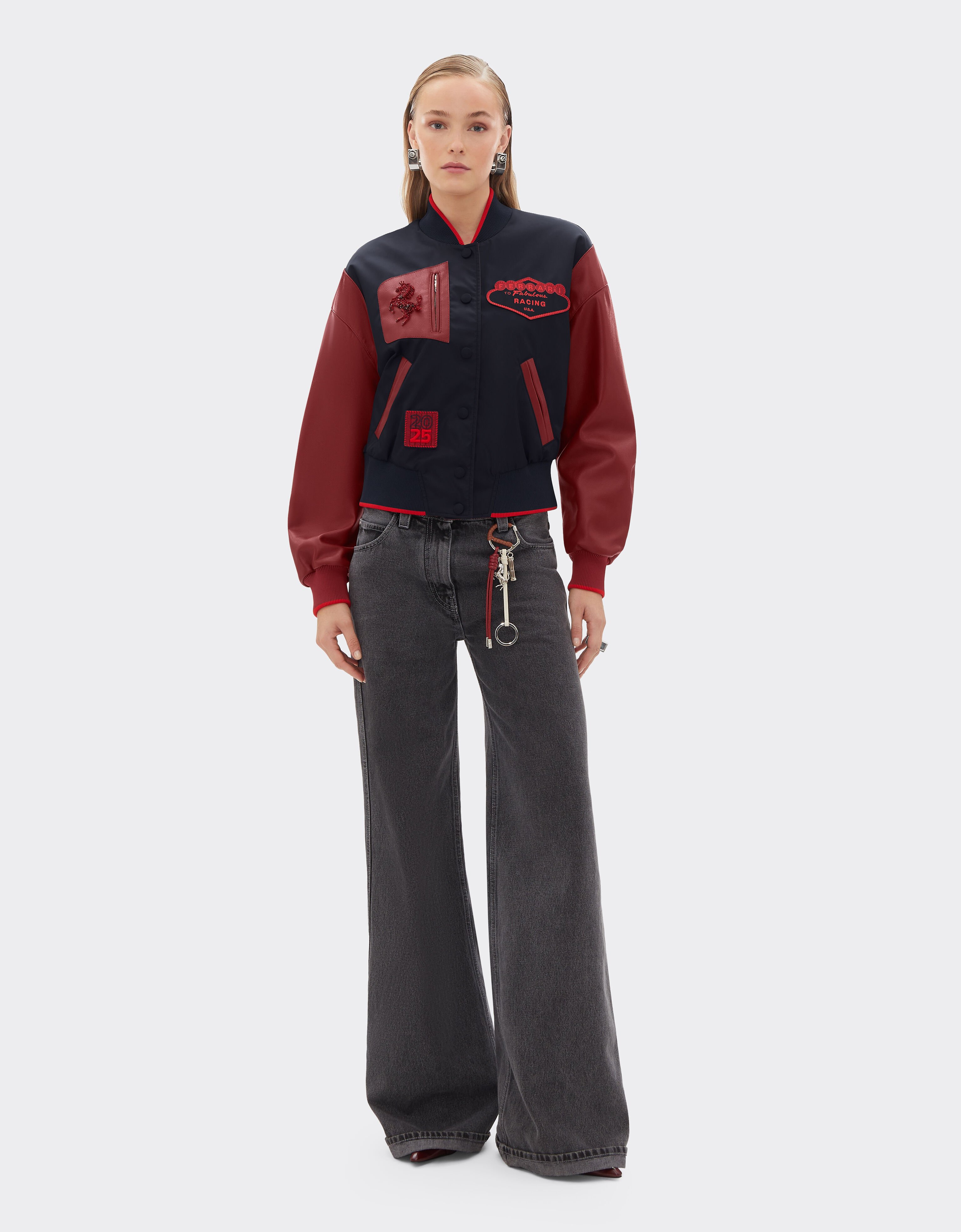 Ferrari 飞行员夹克，采用 Q-Cycle® 尼龙和皮革制成 海军蓝 50890f