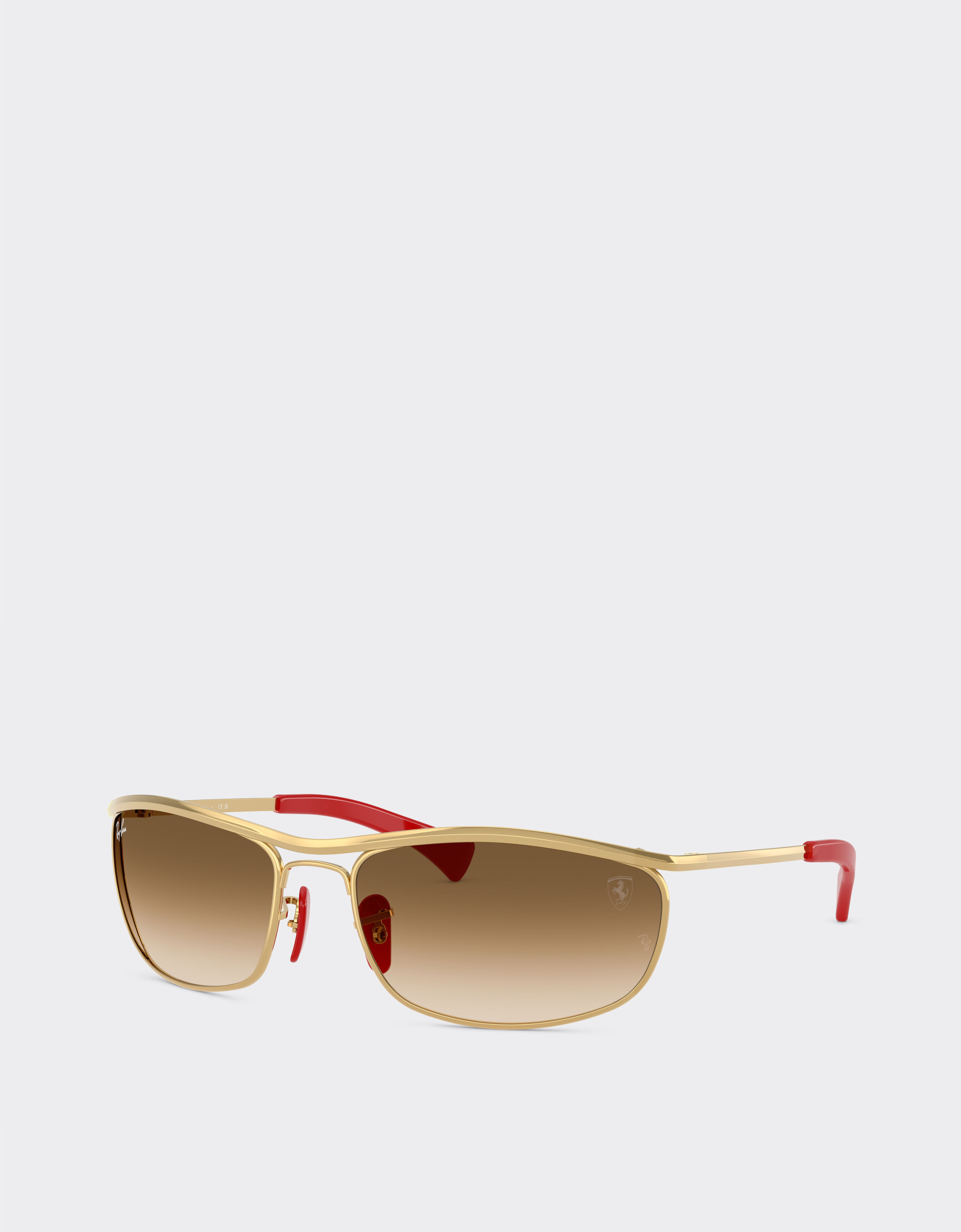 Ferrari Ray-Ban 与 Scuderia Ferrari 联名推出的 RB3819M 金色金属镜框搭配浅棕色渐变镜片 Oro LA0JQf