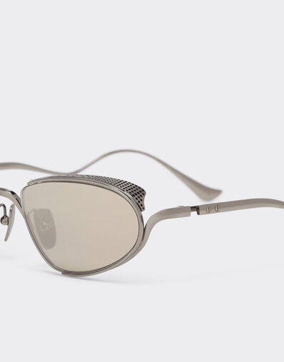 Ferrari sunglasses in silver-tone titanium with grey lenses Ferrari Ferrari sunglasses in silver-tone titanium with grey lenses Ingrid LA02Sf