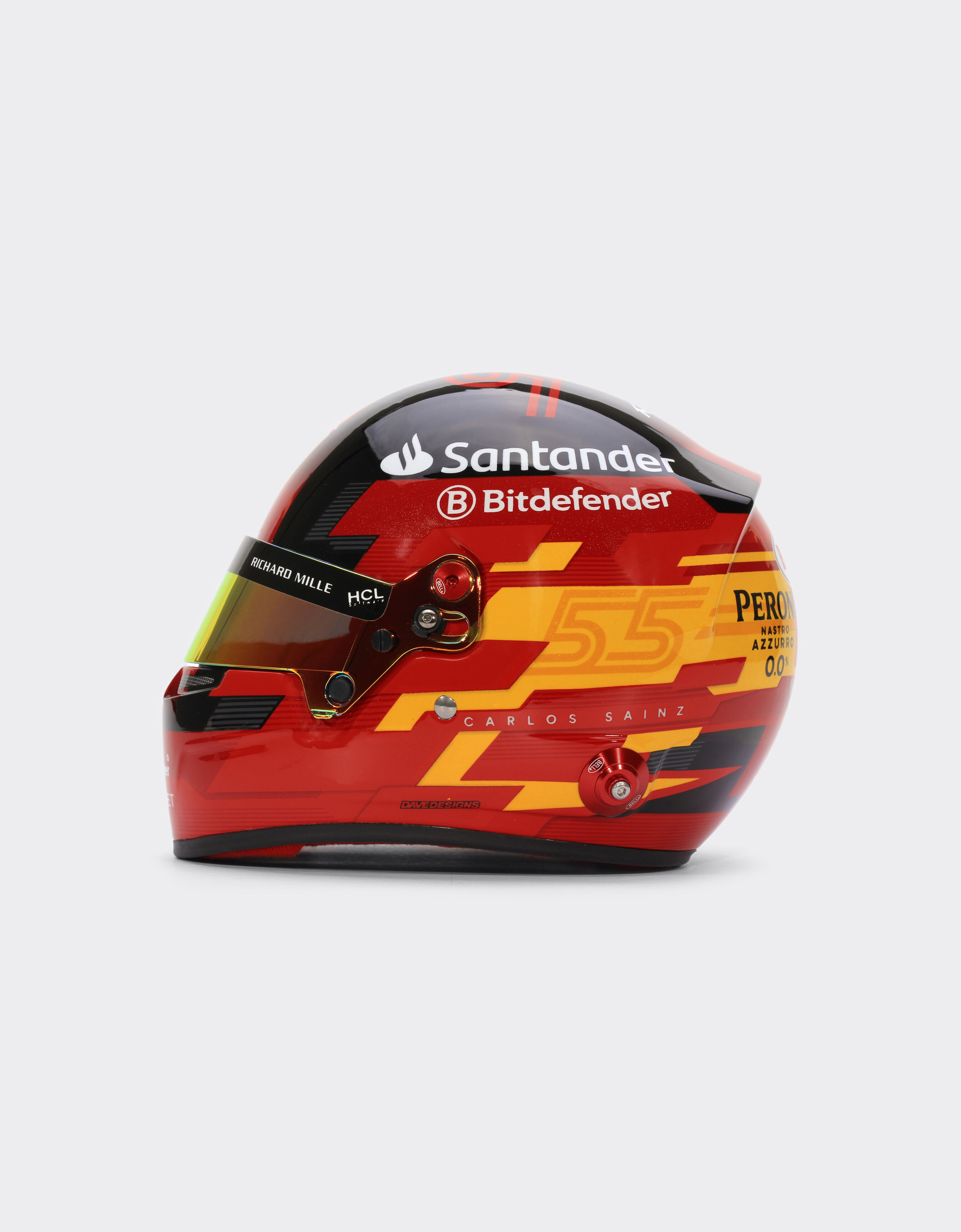 Ferrari 2024 Carlos Sainz mini helmet in 1:2 scale 红色 F1345f