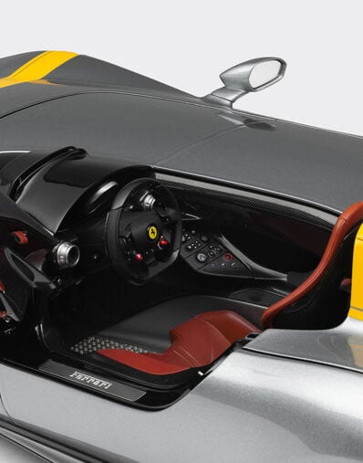Ferrari Ferrari Monza SP1 model in 1:8 scale 多色 L7977f