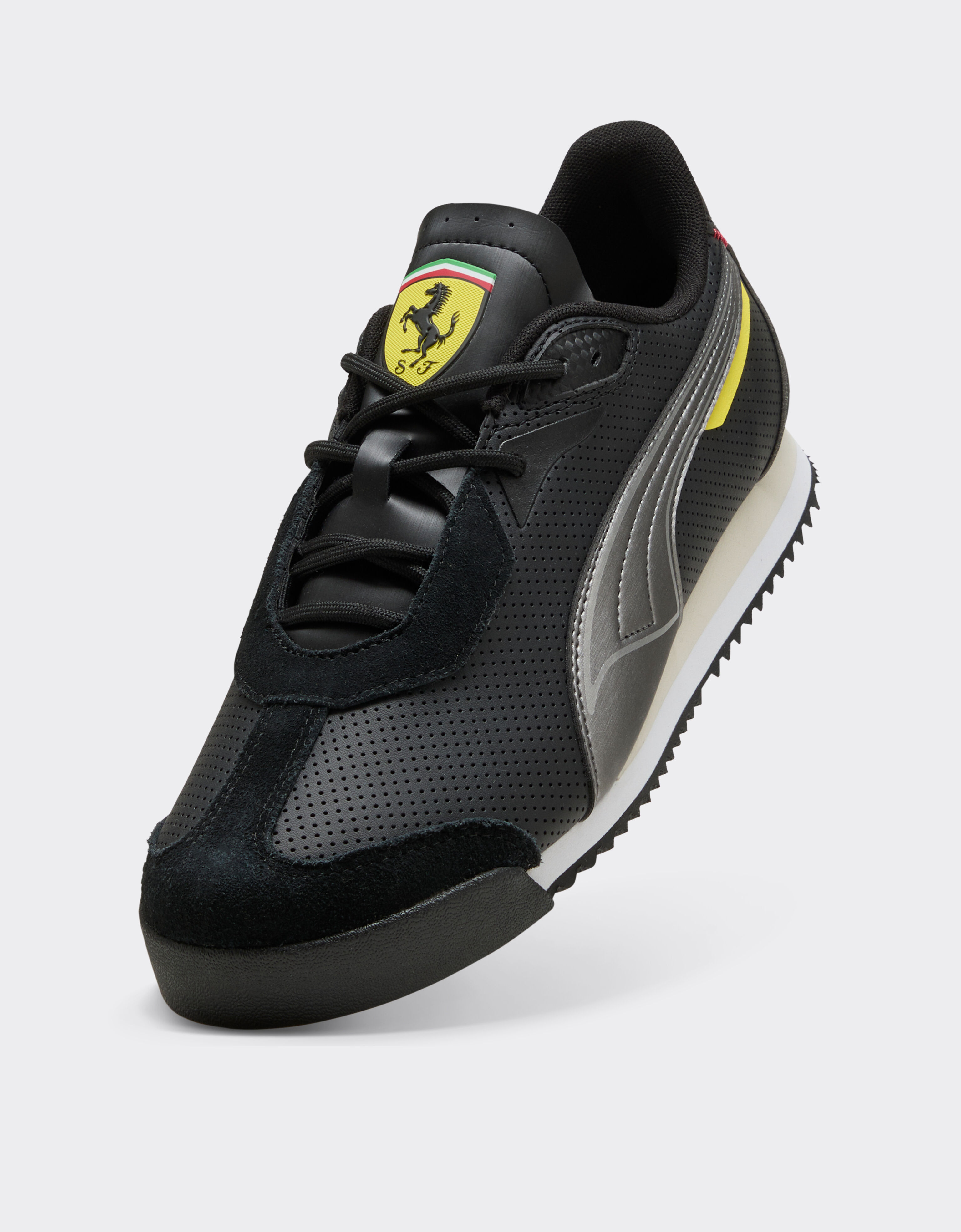 Ferrari Puma 呈现法拉利车队 Roma Stradale 运动鞋 Black LA0B6f