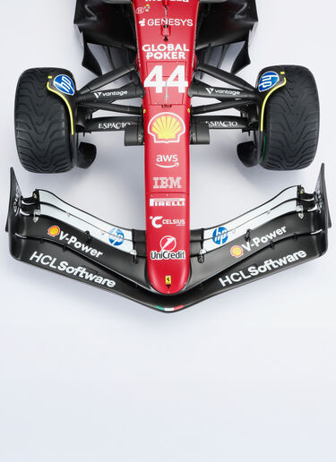 Ferrari SF25 LH 1:18 scale model Ferrari Ferrari SF25 LH 1:18 scale model Red LA08Hf