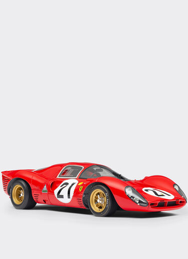 Ferrari Ferrari 330 P4 model in 1:18 scale Red L7588f