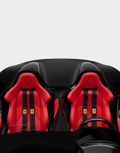 Ferrari Ferrari Monza SP2 model in 1:8 scale 多色 L7978f