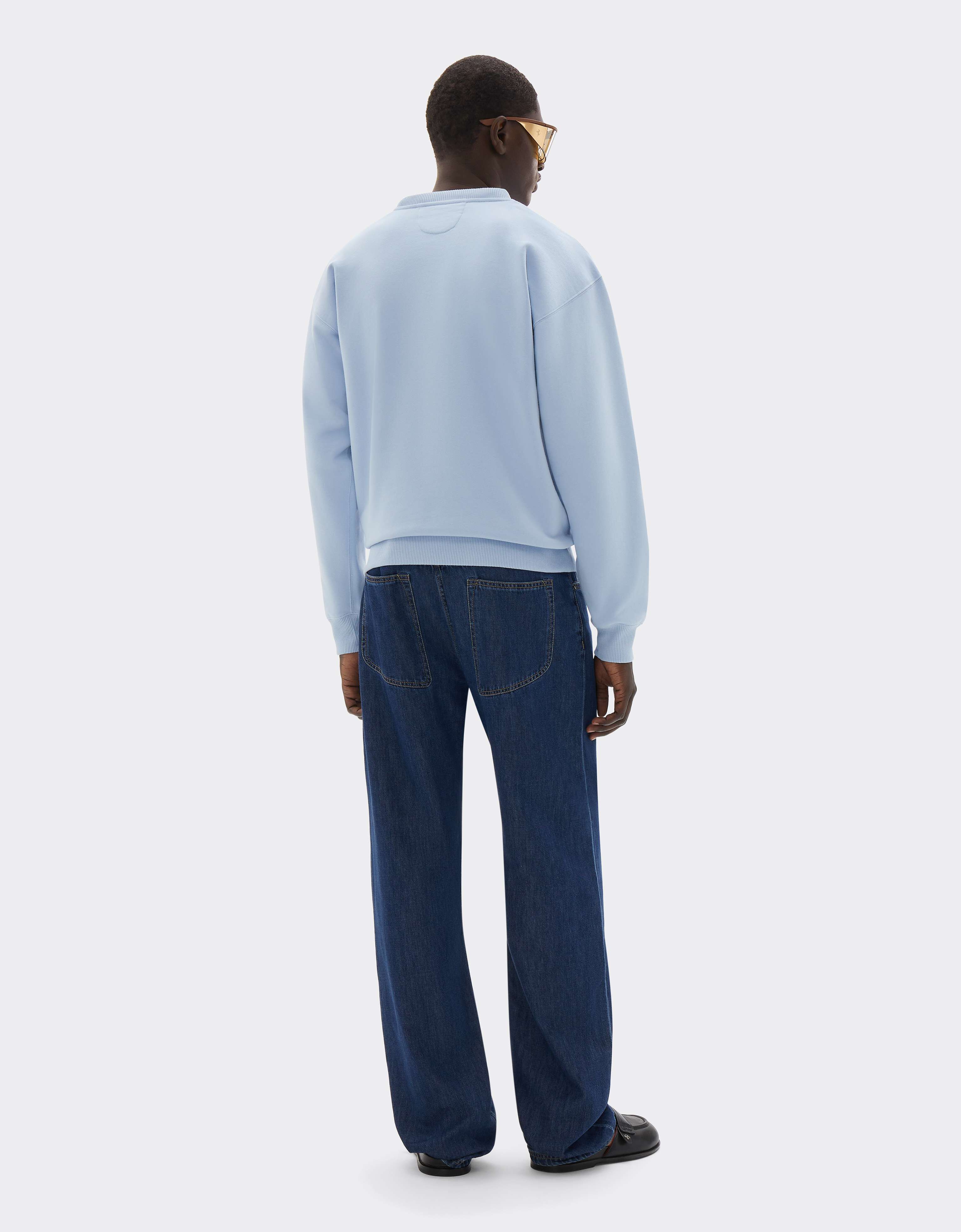 Sweat à col rond avec broderie Ferrari Ferrari Sweat à col rond avec broderie Ferrari Powder Blue CJMSW0036JCO0046f