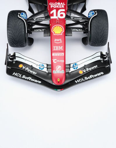 Ferrari Ferrari SF25 CL 1:8 scale model Rosso LA08Lf