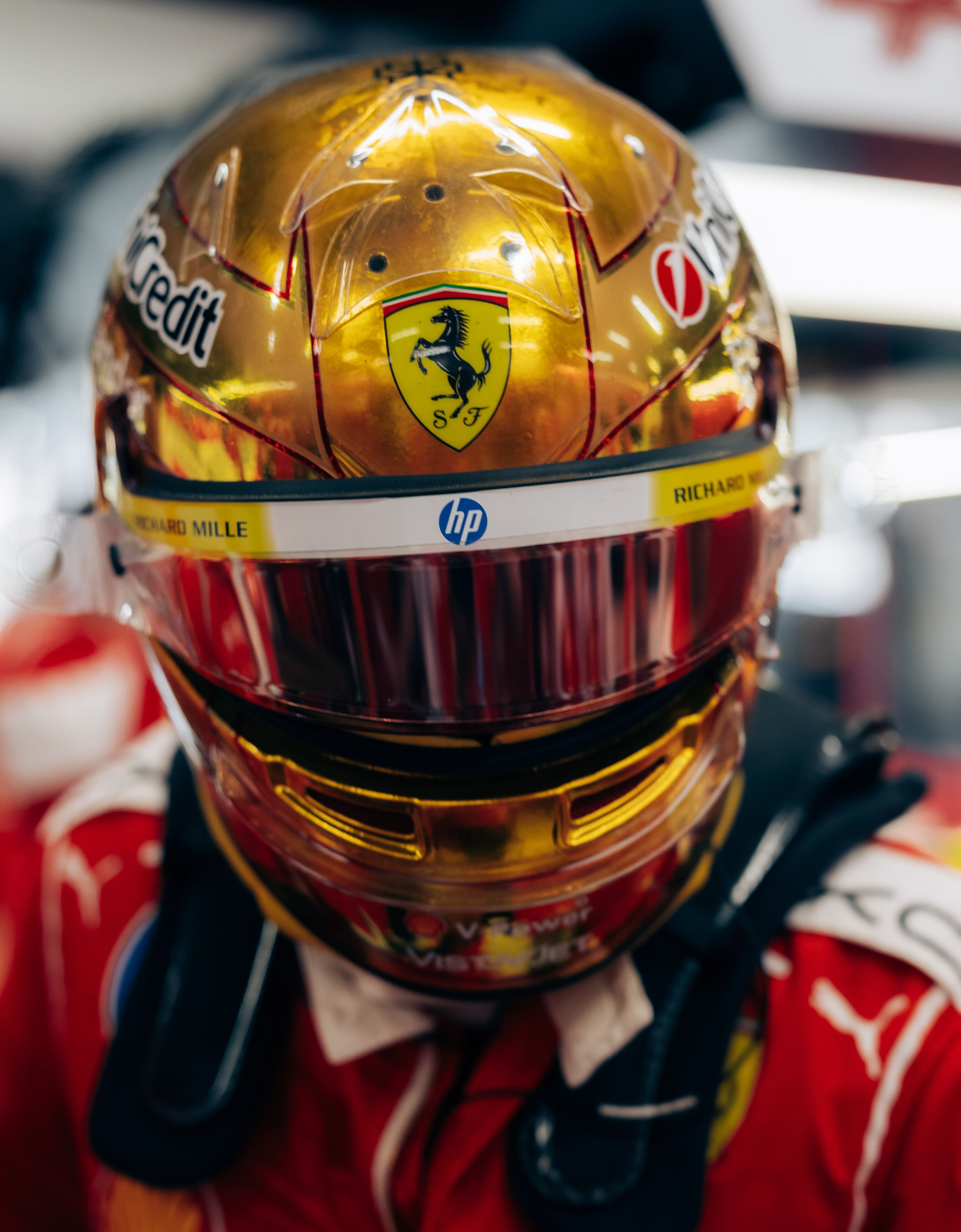 Ferrari Lewis Hamilton 1:1 Special Edition Helmet for the 2026 Singapore Grand Prix Multicolor LS0OT3065EXT0001f