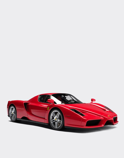 Ferrari Ferrari Enzo model in 1:18 scale 红色 L7814f