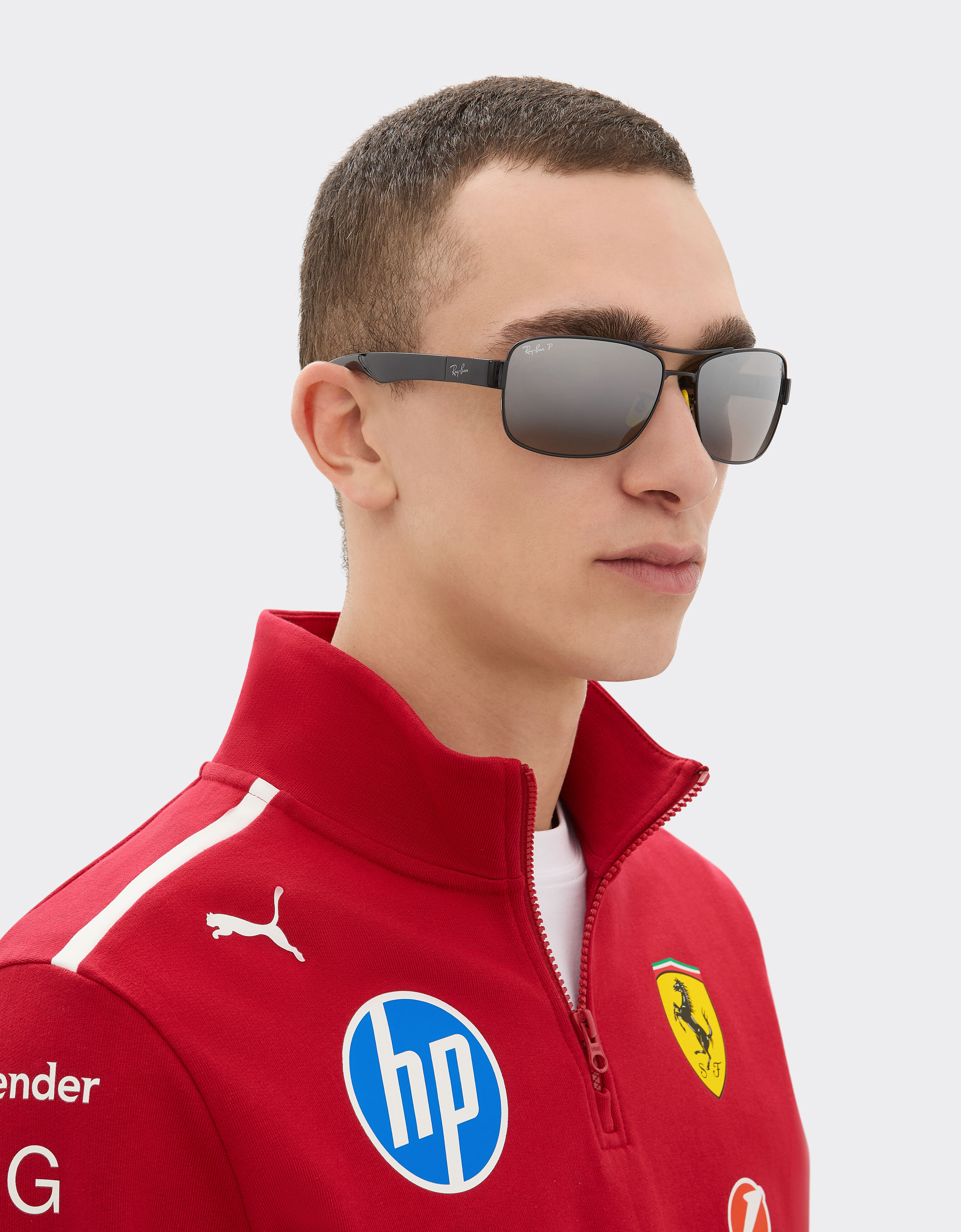 Ferrari 雷朋与法拉利车队合作款 RB3763M 偏光镜面渐变灰色镜片黑色金属与塑料太阳镜 黑色 LA01Df
