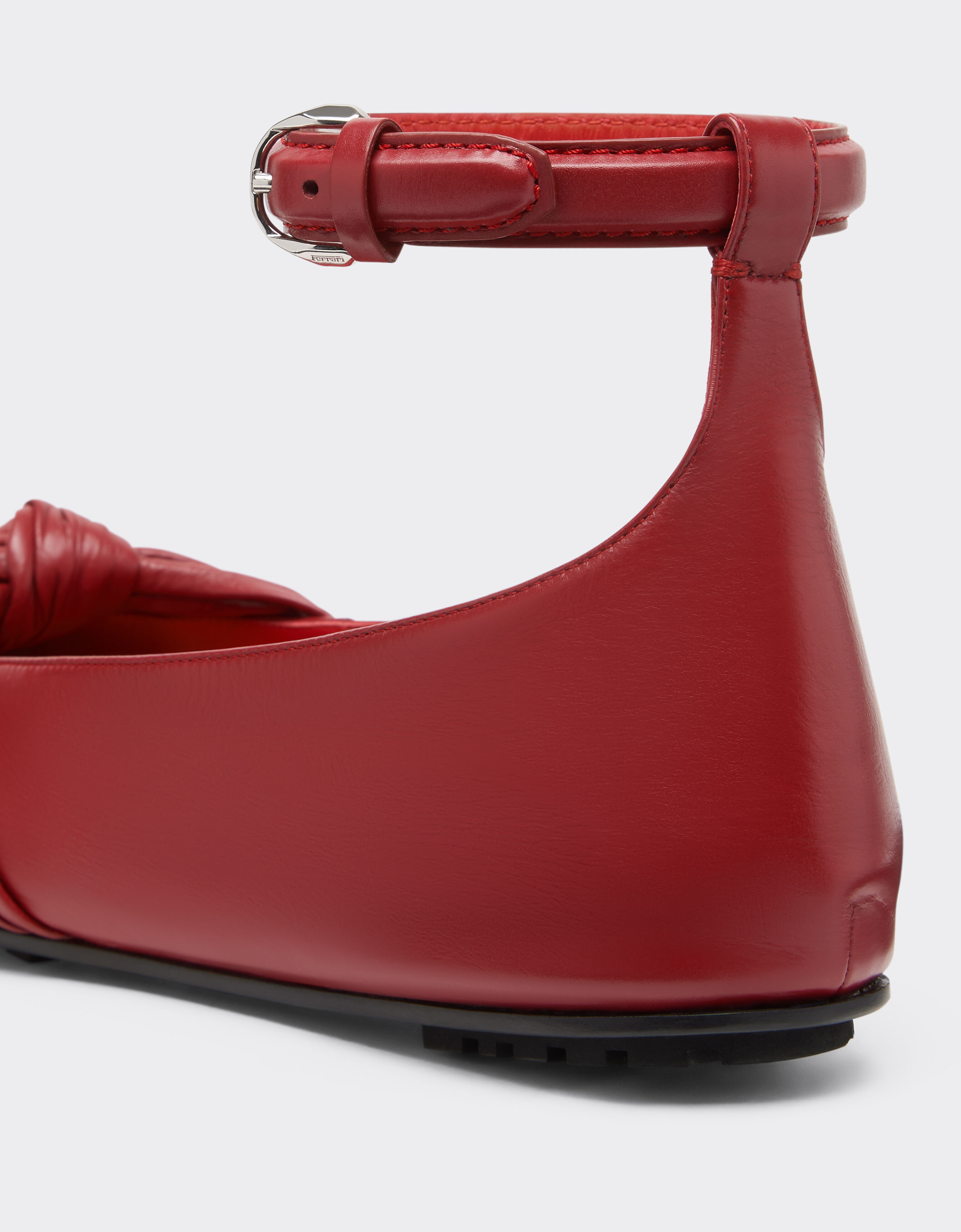 亮泽皮革芭蕾平底鞋 Ferrari 亮泽皮革芭蕾平底鞋 Maison Red 49991f
