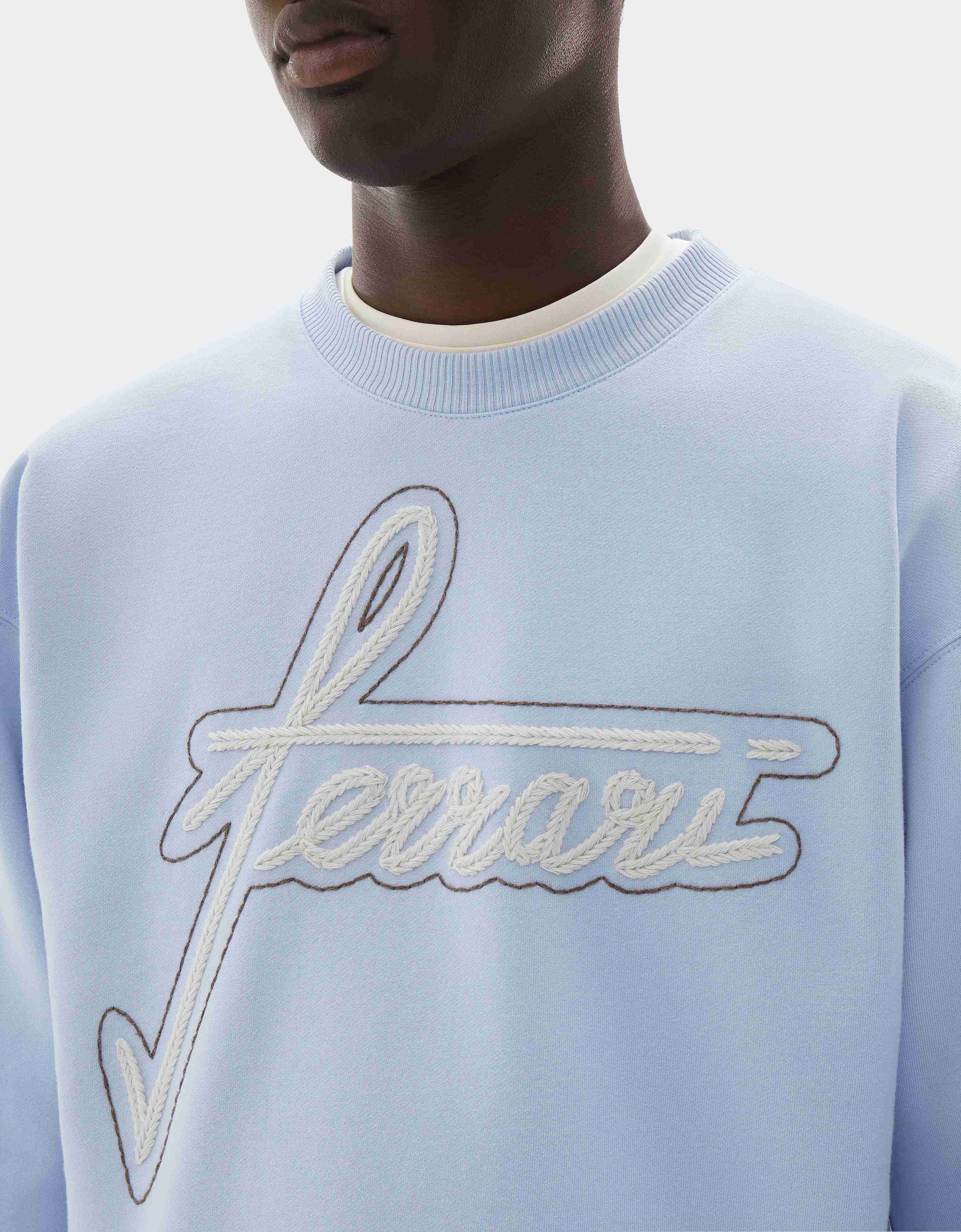 Sweat à col rond avec broderie Ferrari Ferrari Sweat à col rond avec broderie Ferrari Powder Blue CJMSW0036JCO0046f