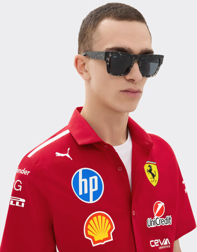 Ferrari 雷朋与法拉利车队合作款 RB2217M 深灰色镜片哈瓦那灰色醋酸纤维太阳镜 Ingrid LA014f