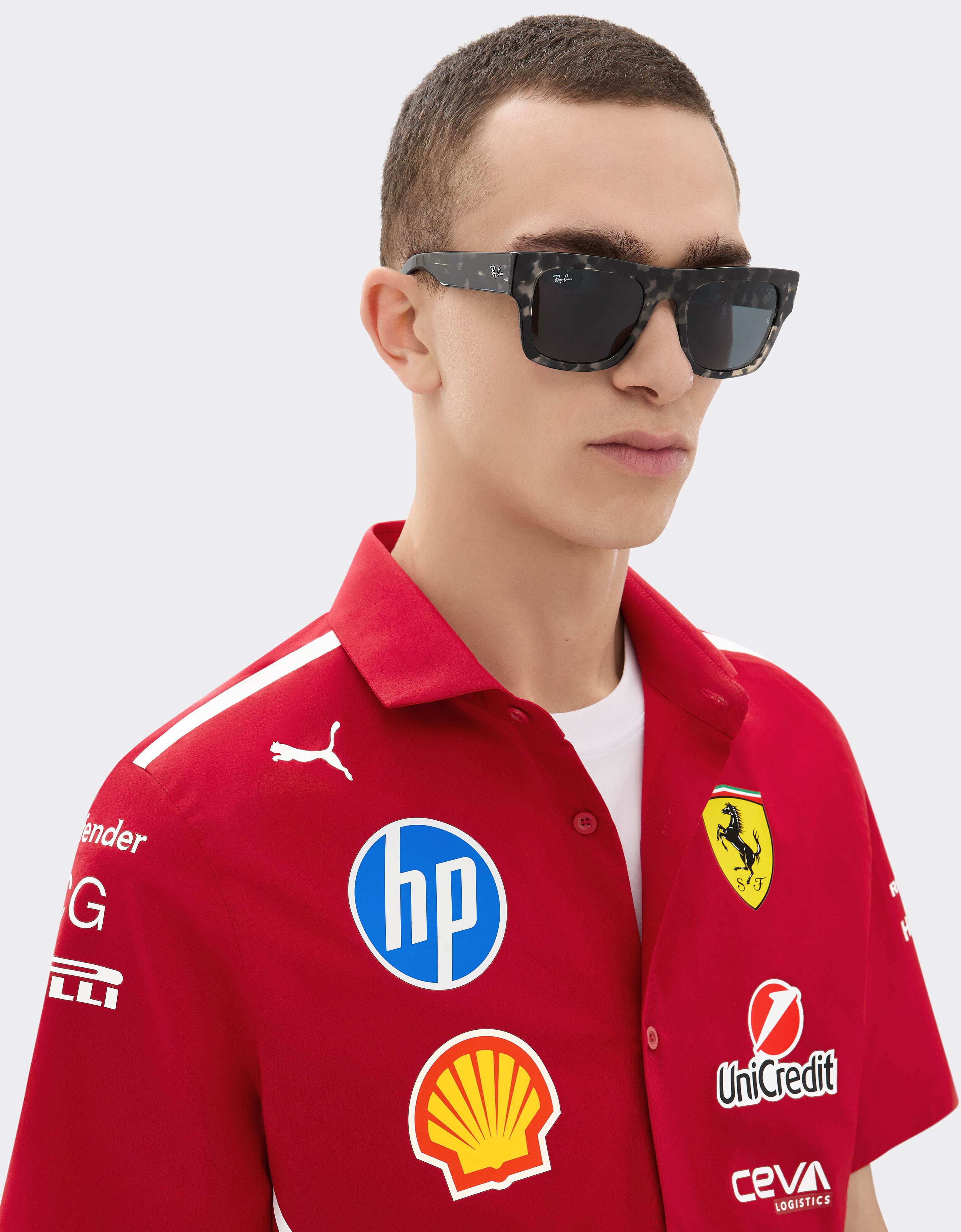 Ferrari 雷朋与法拉利车队合作款 RB2217M 深灰色镜片哈瓦那灰色醋酸纤维太阳镜 Ingrid LA014f