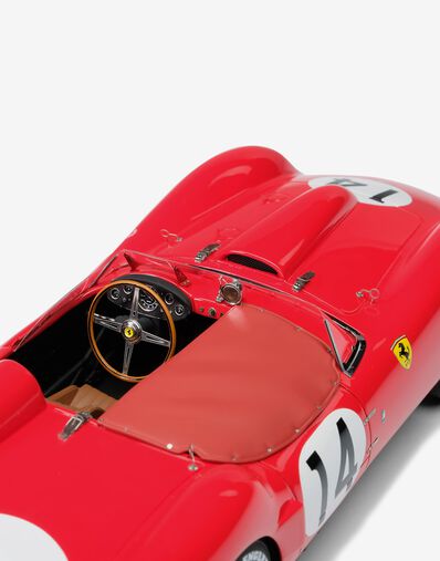 Ferrari Ferrari 250 TR 1958 Le Mans model in 1:18 scale 红色 L7580f