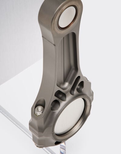 Ferrari Original F1 connecting rod from 2003, World Champion Silver 51397f