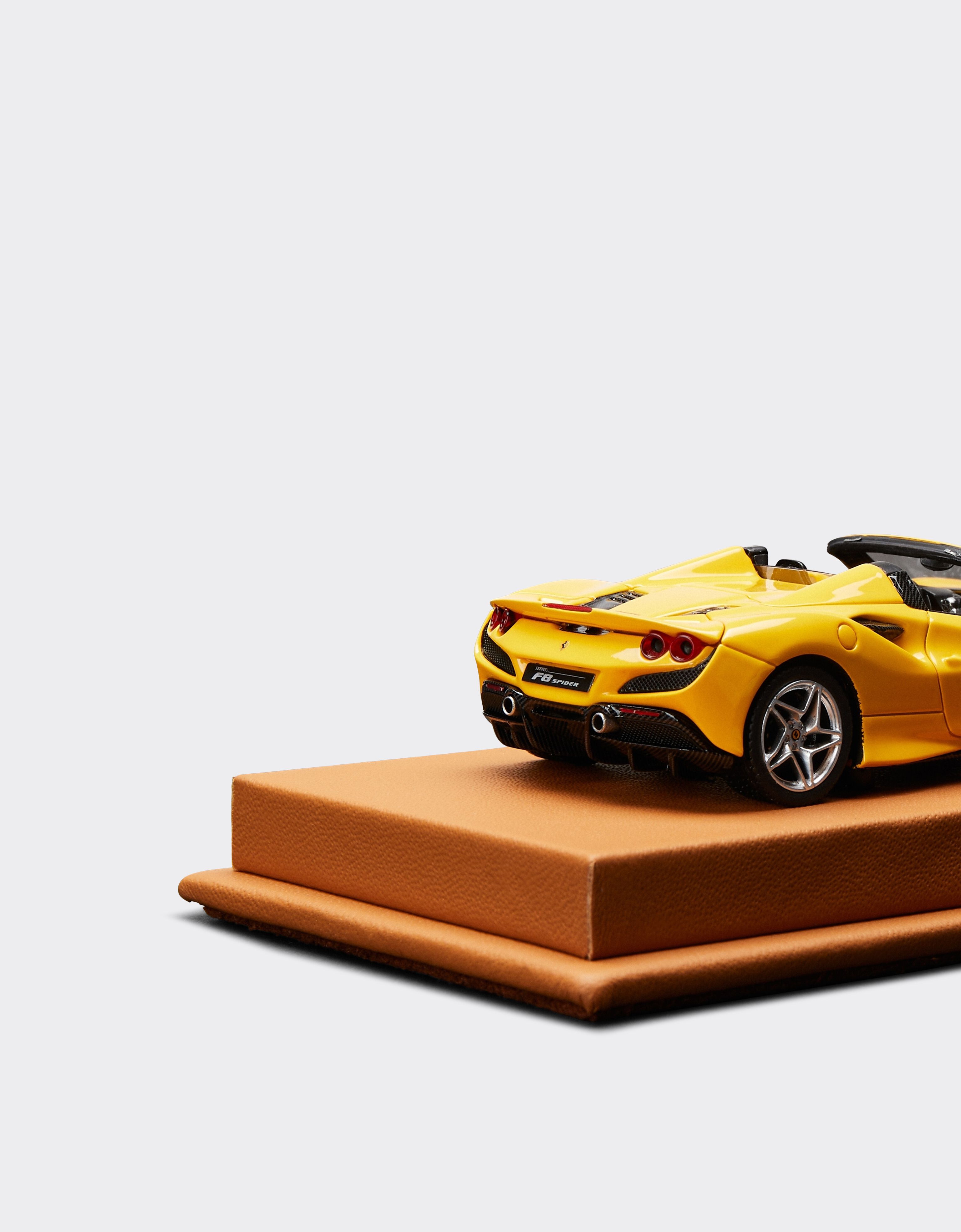 Ferrari F8 Spider 1:43 scale model 黄色 47299f
