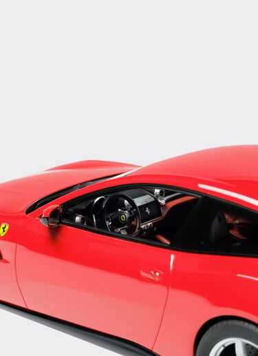 Ferrari GTC4Lusso model in 1:18 scale Ferrari Ferrari GTC4Lusso model in 1:18 scale 红色 L7596f