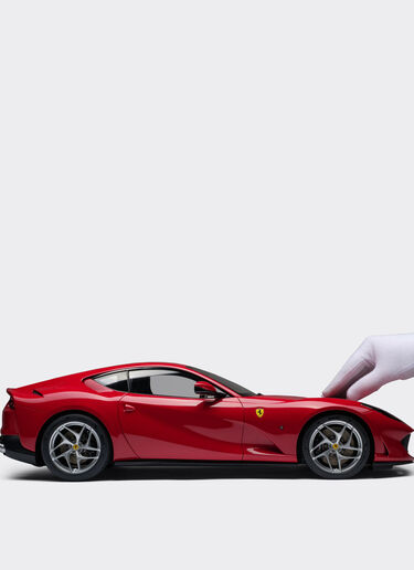 法拉利 812 Superfast 1:8 比例汽车模型 Ferrari 法拉利 812 Superfast 1:8 比例汽车模型 多色 L7600f