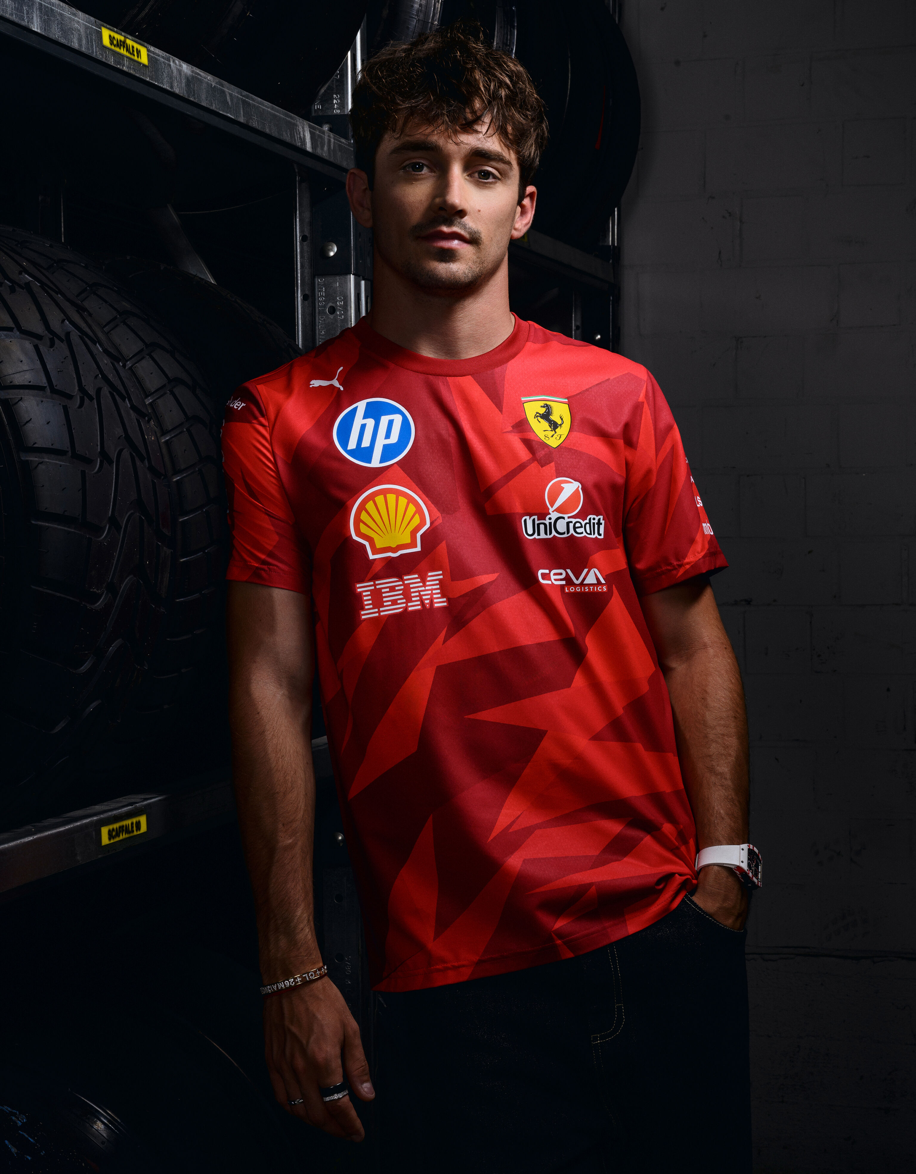 Puma 与 Scuderia Ferrari HP 合作款拉斯维加斯特别版 T 恤 Ferrari Puma 与 Scuderia Ferrari HP 合作款拉斯维加斯特别版 T 恤 Red LA0AFf