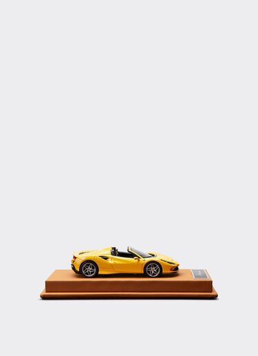 Ferrari F8 Spider 1:43 scale model 黄色 47299f