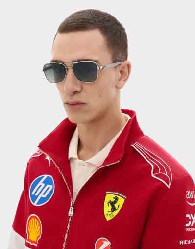 Ferrari 雷朋与法拉利车队合作款 RB8336M 渐变灰色镜片哑光黑色金属与浅色碳纤维太阳镜 银色 LA02Gf