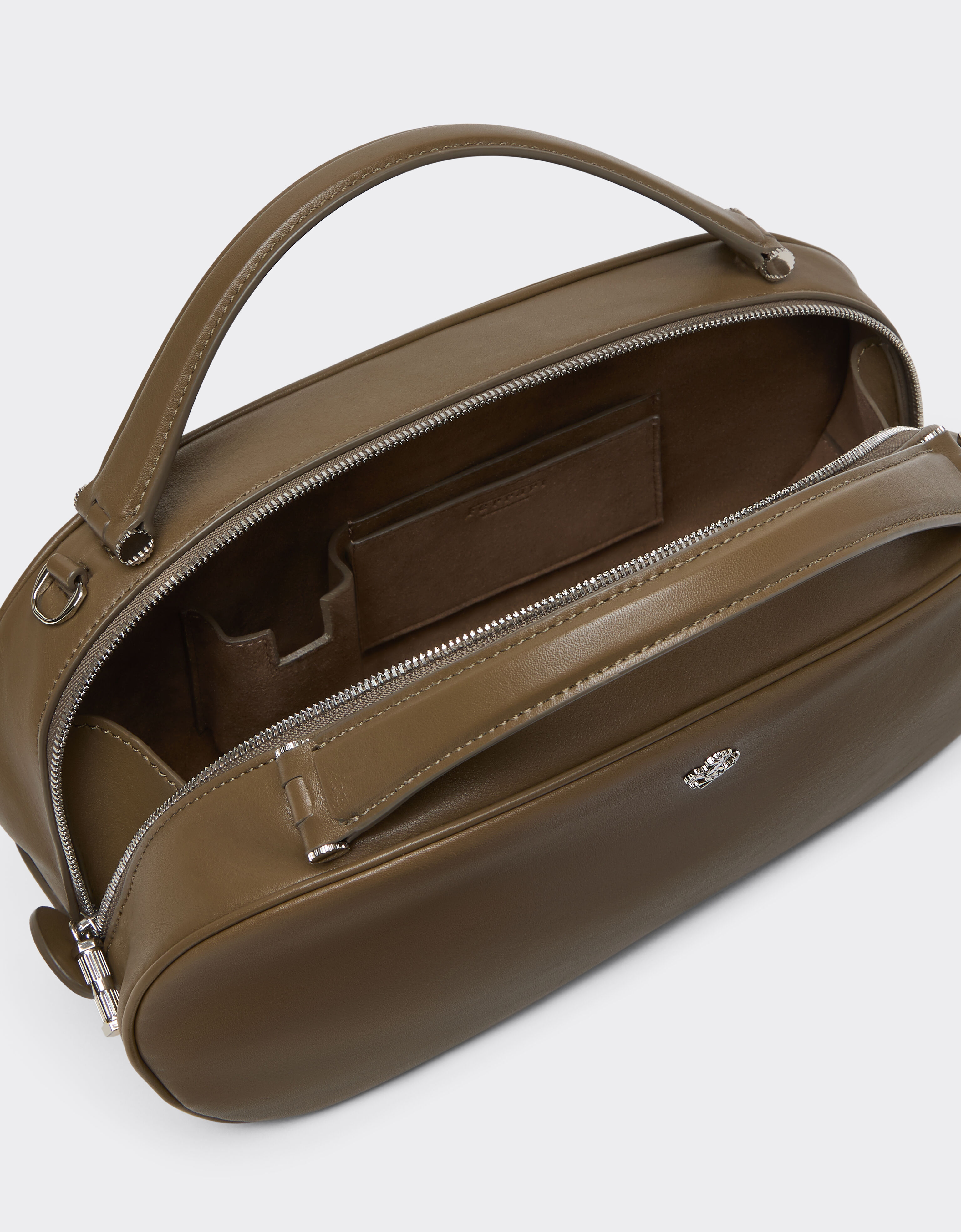 La Ferrari Dino 迷你皮革保龄球包 Ferrari La Ferrari Dino 迷你皮革保龄球包 Khaki Green 50579f