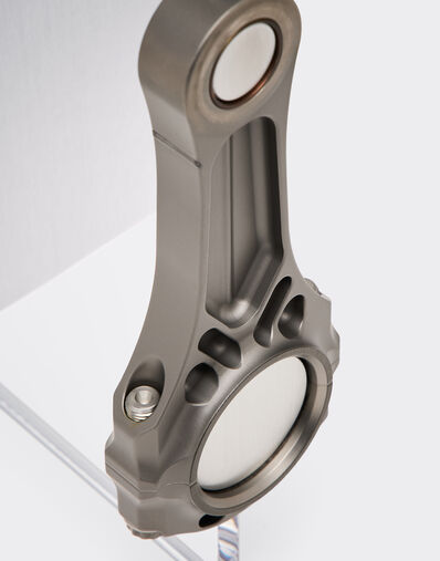 Ferrari Original F1 connecting rod from 2005 Silver 51399f