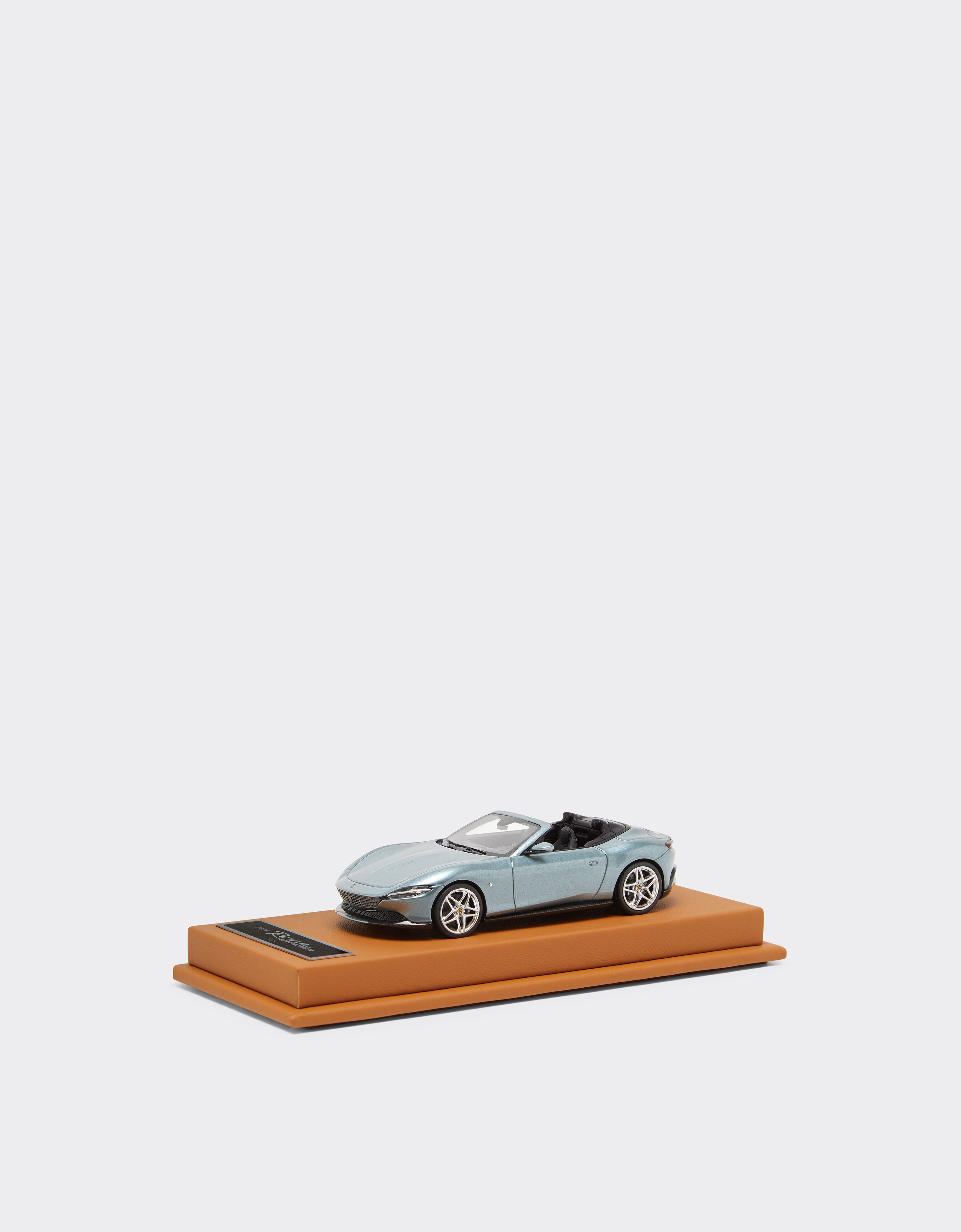 Ferrari Ferrari Roma Spider model in scale 1:43 Celeste met 21606f
