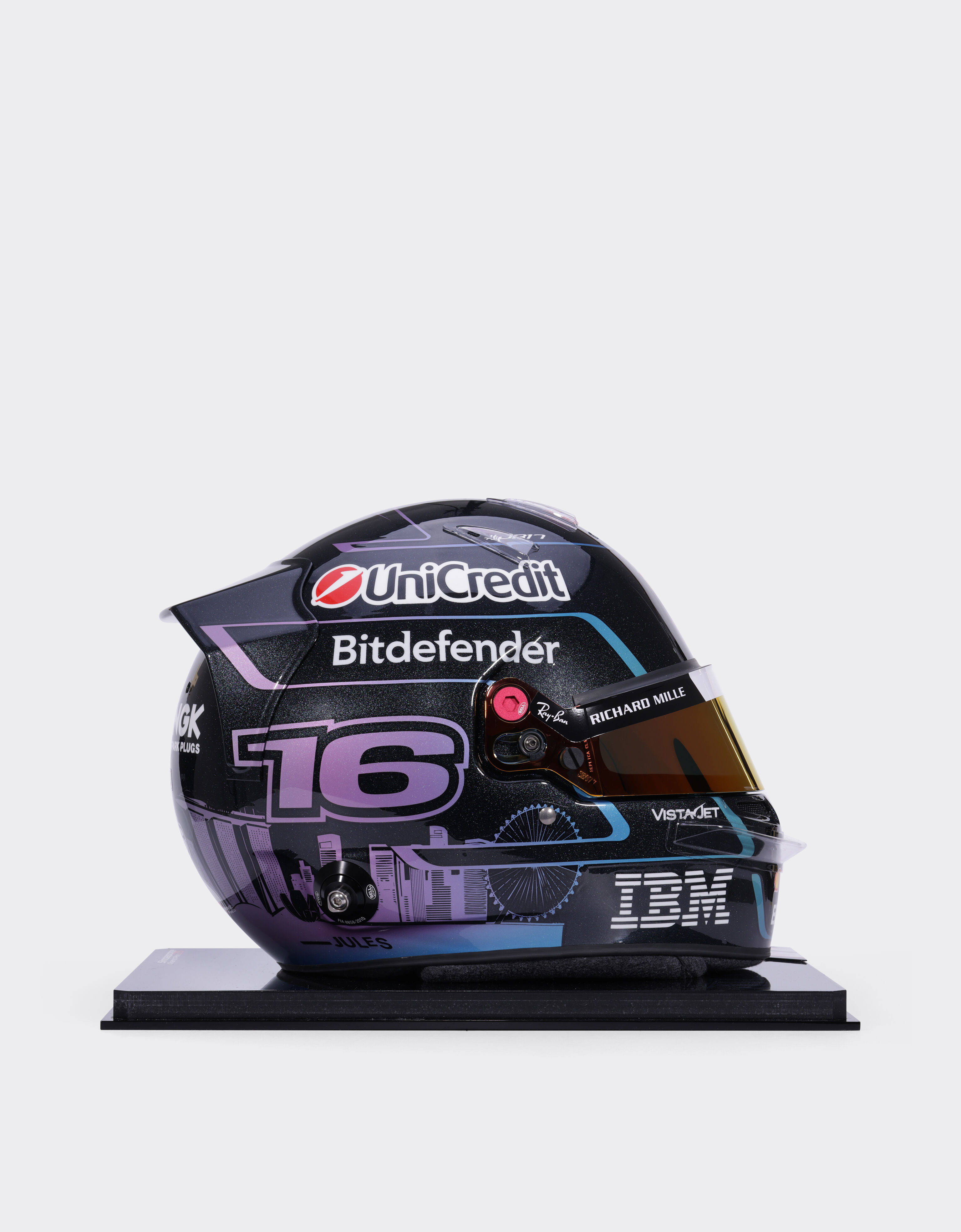 Ferrari Charles Leclerc 1:1 Special Edition Helmet for the 2026 Singapore Grand Prix Multicolor LO0R3047EXT0001f