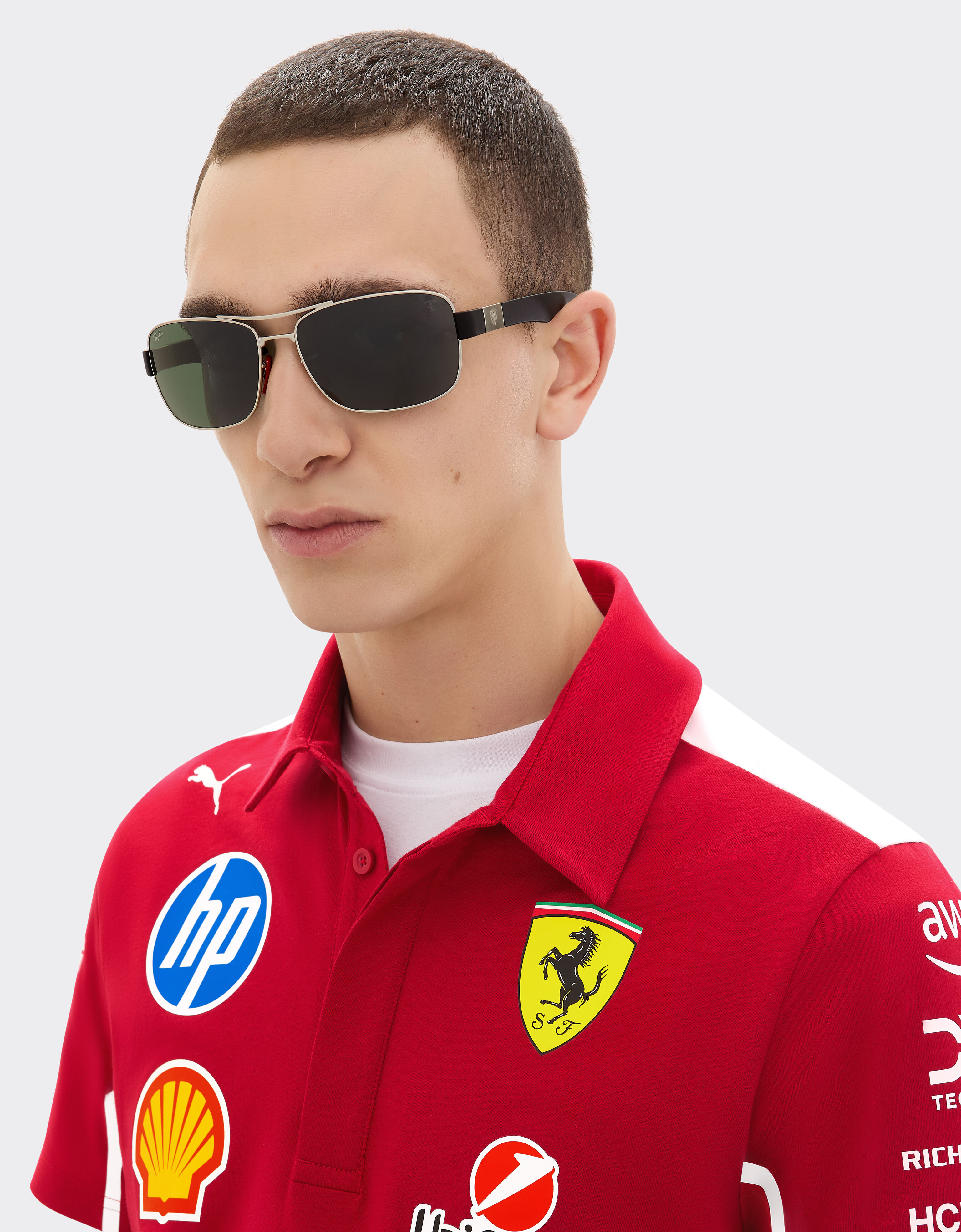 Ferrari 雷朋与法拉利车队合作款 RB3763M 深绿色镜片银色金属与黑色塑料太阳镜 银色 LA01Ff