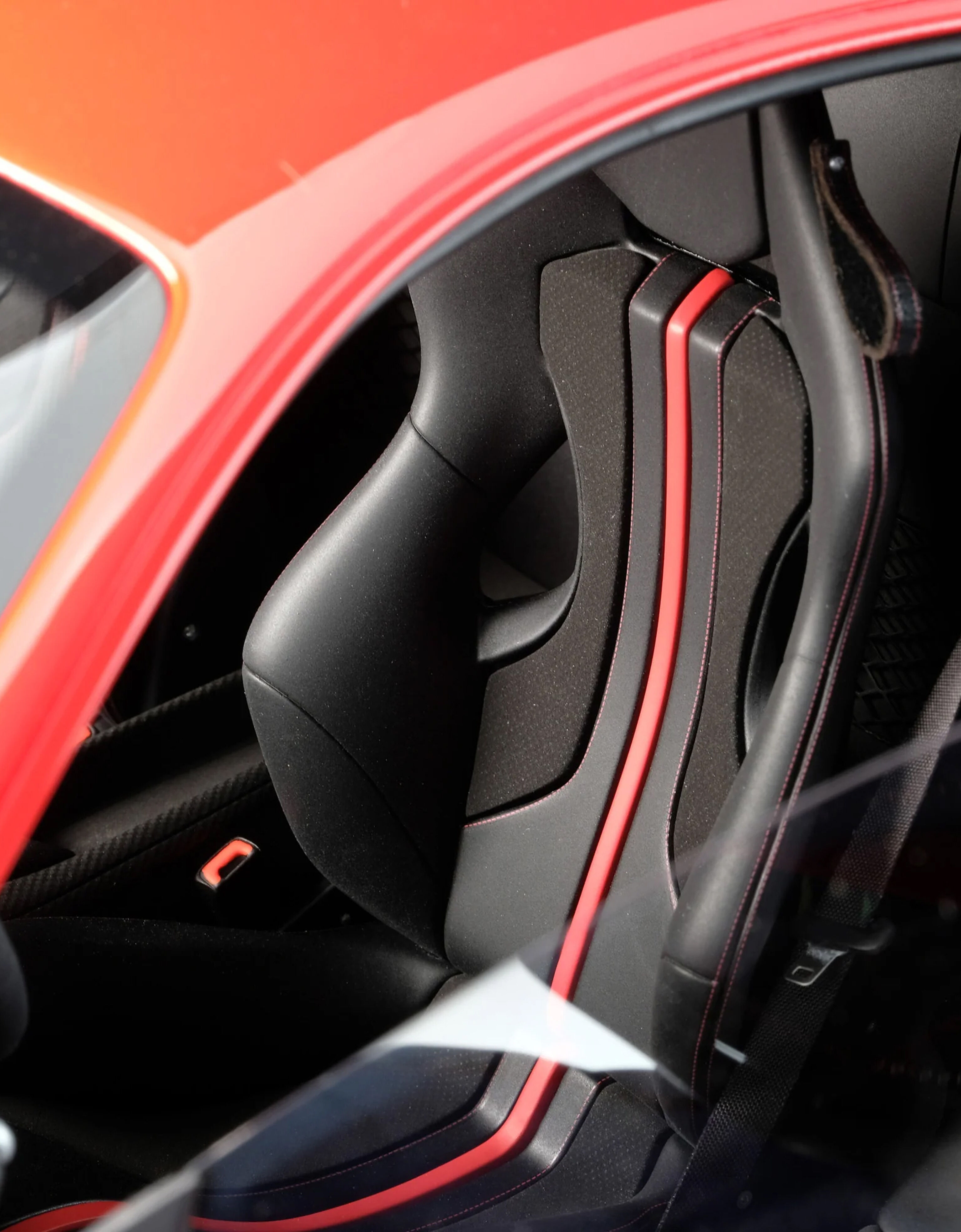 Ferrari Ferrari F8 Tributo 1:8 scale model 红色 F0078f