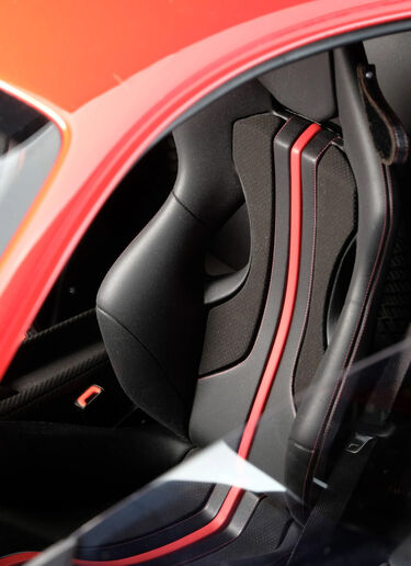 Ferrari F8 Tributo 1:8 scale model Ferrari Ferrari F8 Tributo 1:8 scale model 红色 F0078f