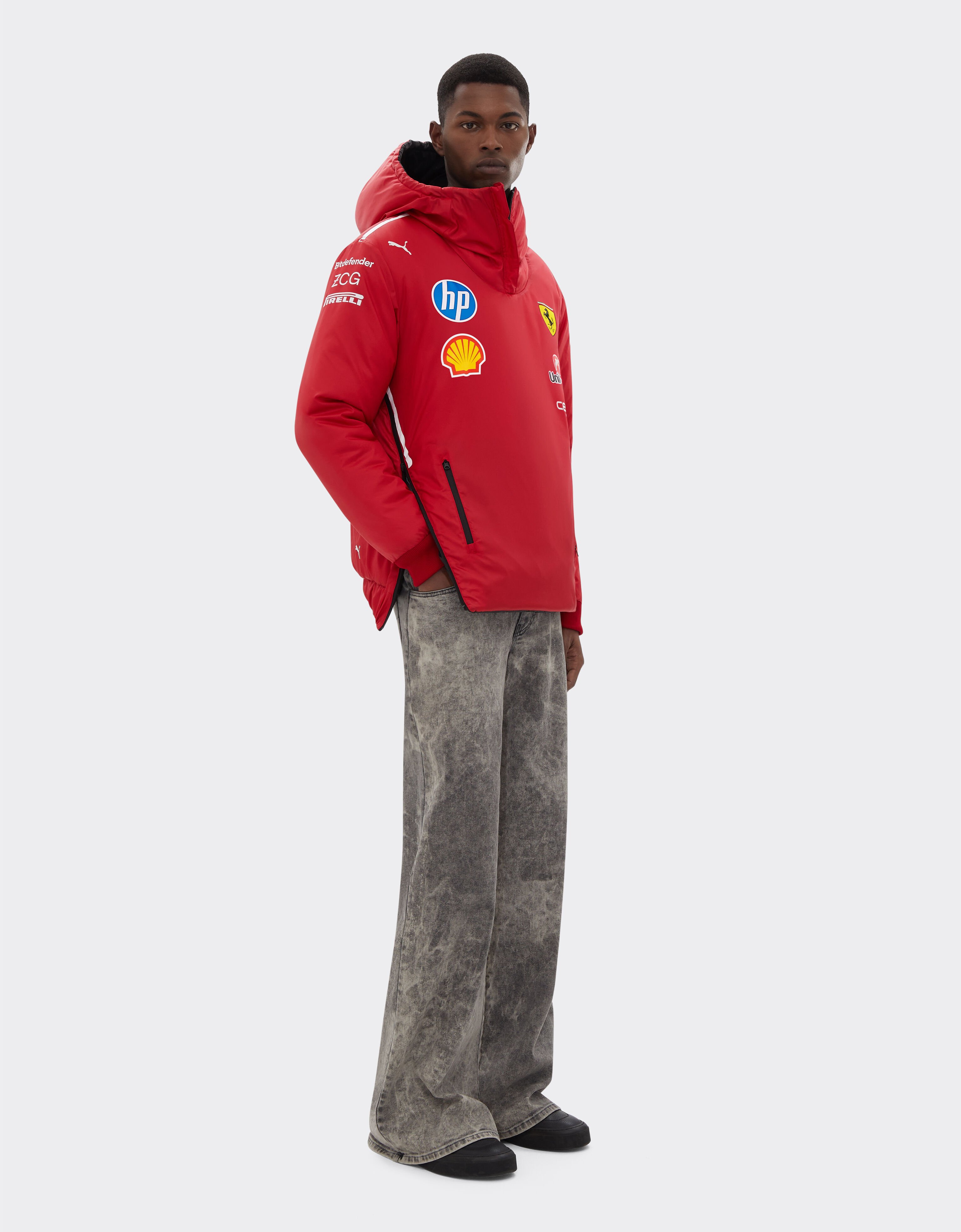 Ferrari Puma 与 Scuderia Ferrari HP 合作款2025车队双面夹克 红色 LA068f