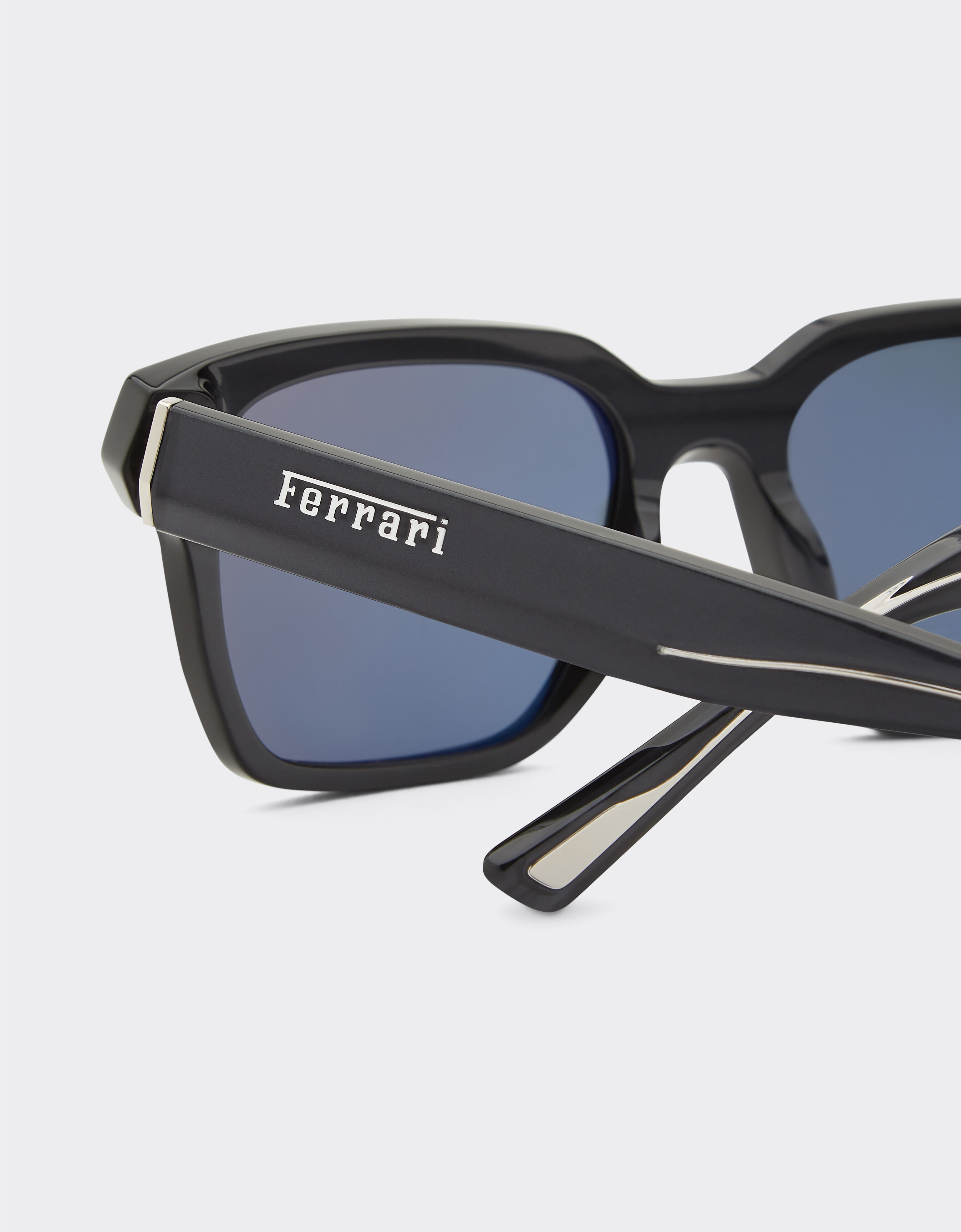 Ferrari 法拉利灰色镜片虹彩灰色醋酸纤维太阳镜 Ingrid F1547f