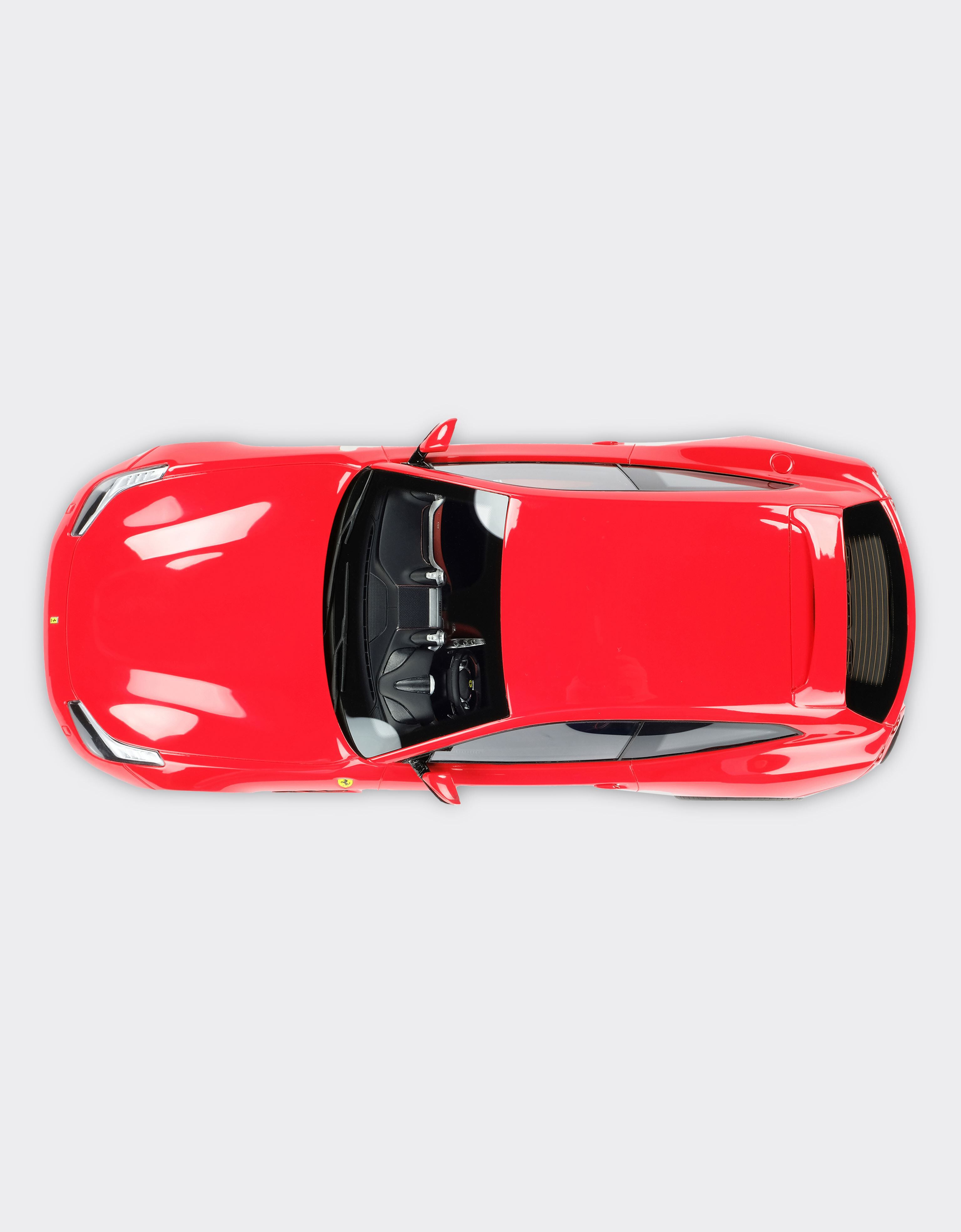 Ferrari Ferrari GTC4Lusso model in 1:18 scale 红色 L7596f