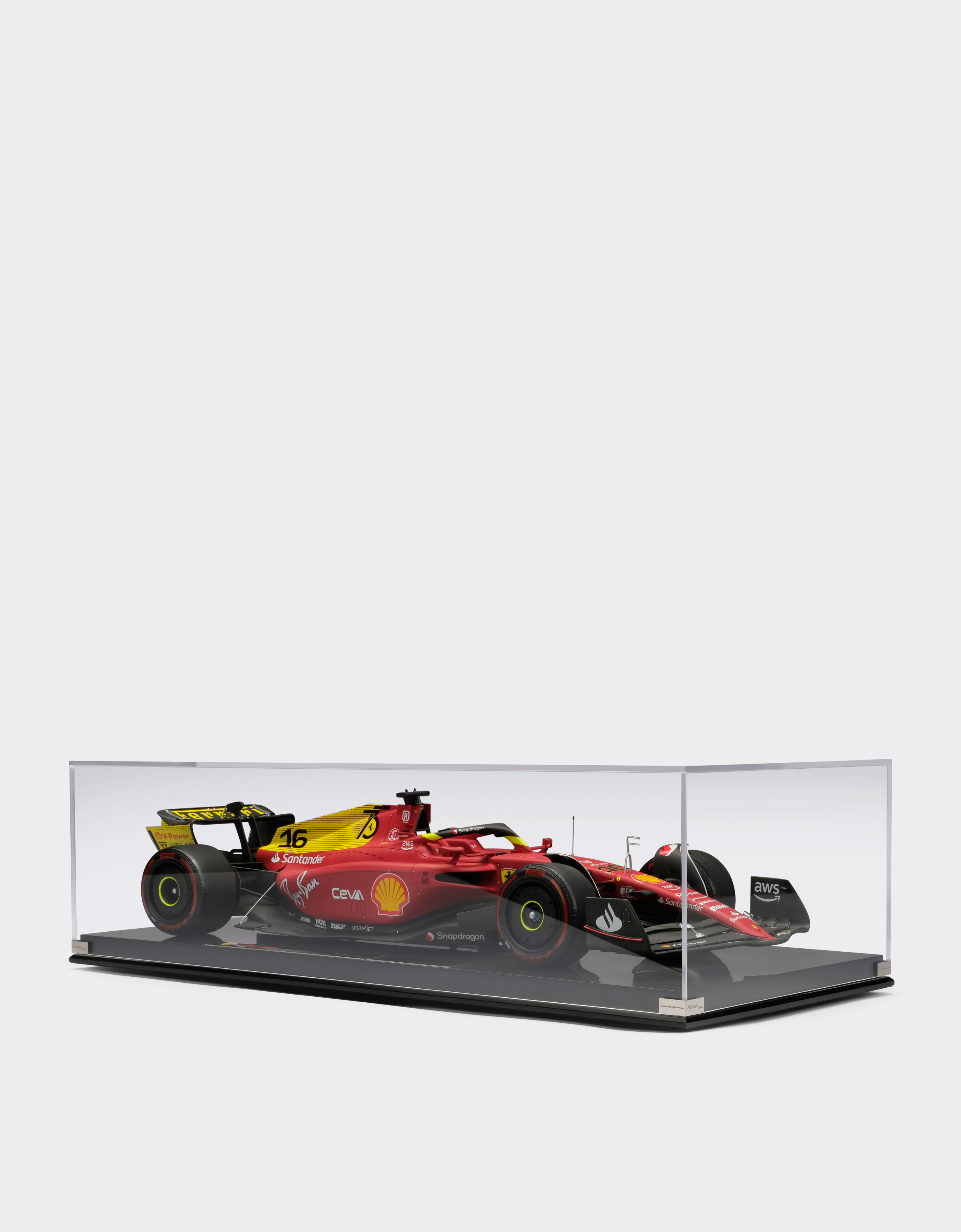 Ferrari 1:8 scale Charles Leclerc Ferrari F1-75 model Rosso Corsa 红色 F0883f