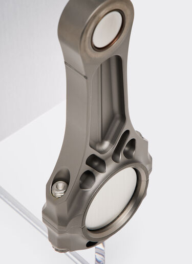 Ferrari Original F1 connecting rod from 2005 Silver 51404f