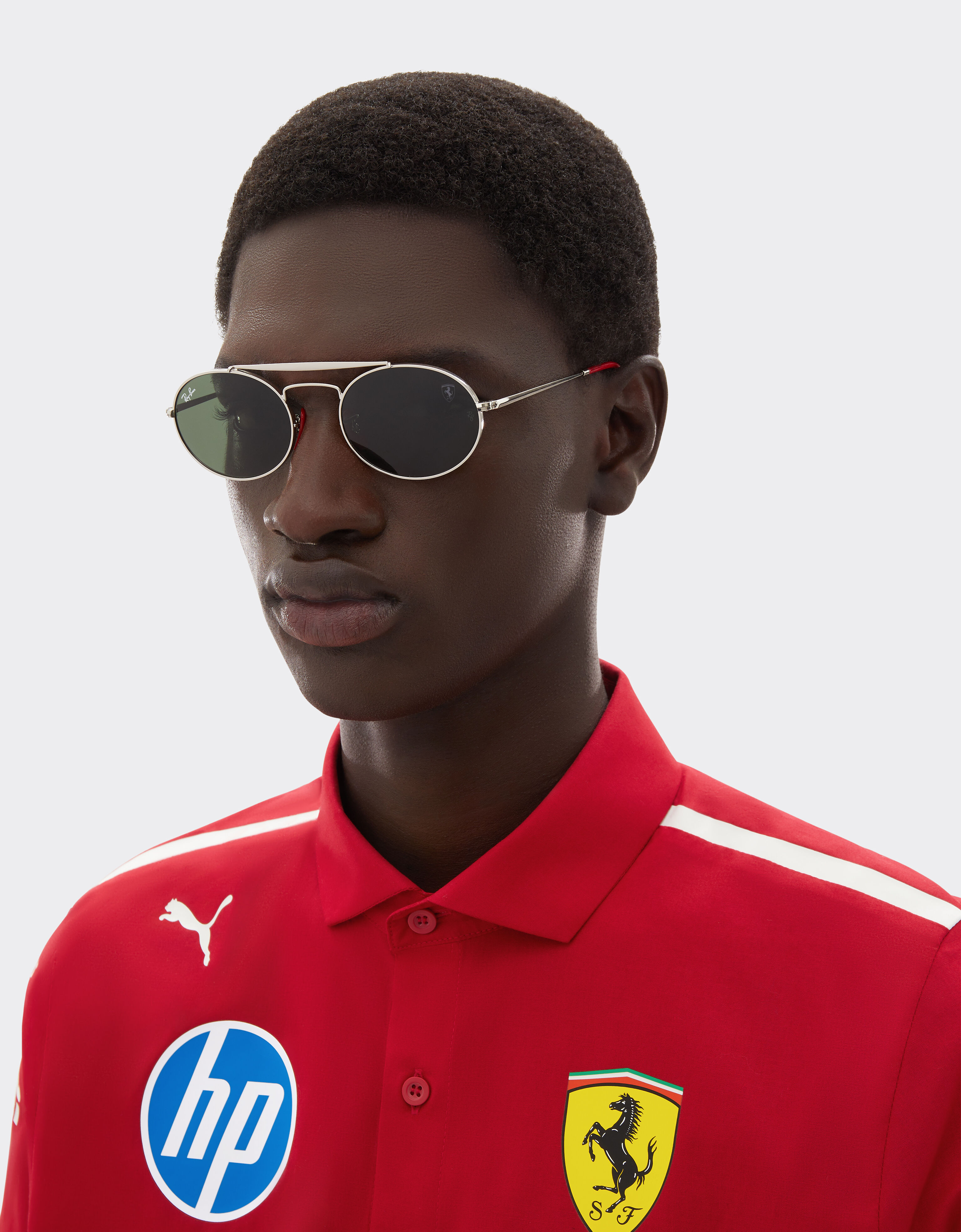 雷朋与法拉利车队合作款 RB3775M 绿色镜片银色和红色金属太阳镜 Ferrari 雷朋与法拉利车队合作款 RB3775M 绿色镜片银色和红色金属太阳镜 银色 LA0ECf