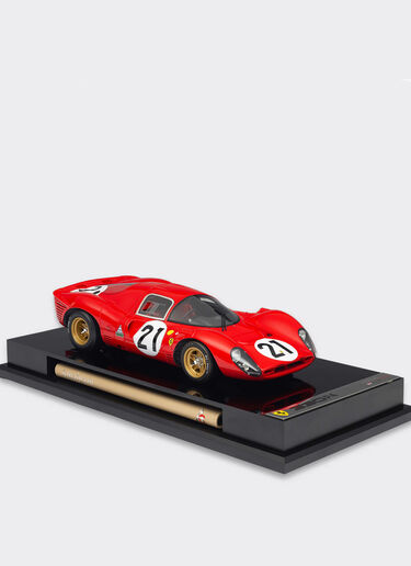 Ferrari Ferrari 330 P4 model in 1:18 scale Red L7588f