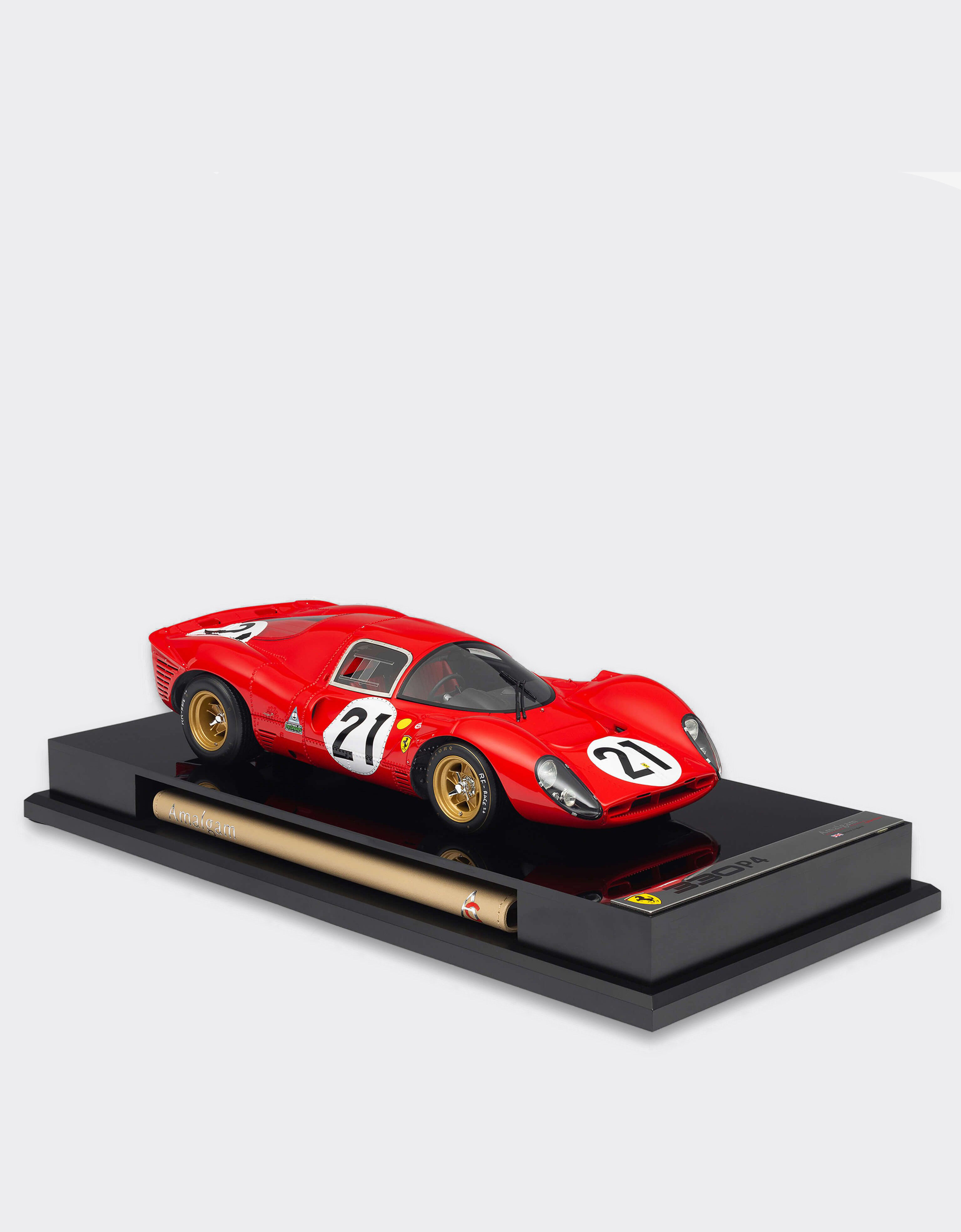 Ferrari Ferrari 330 P4 model in 1:18 scale Red L7588f
