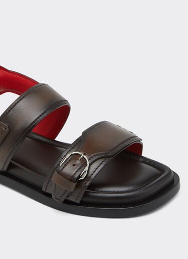 Ferrari Flat Sandal in Leather Dark brown 49989f
