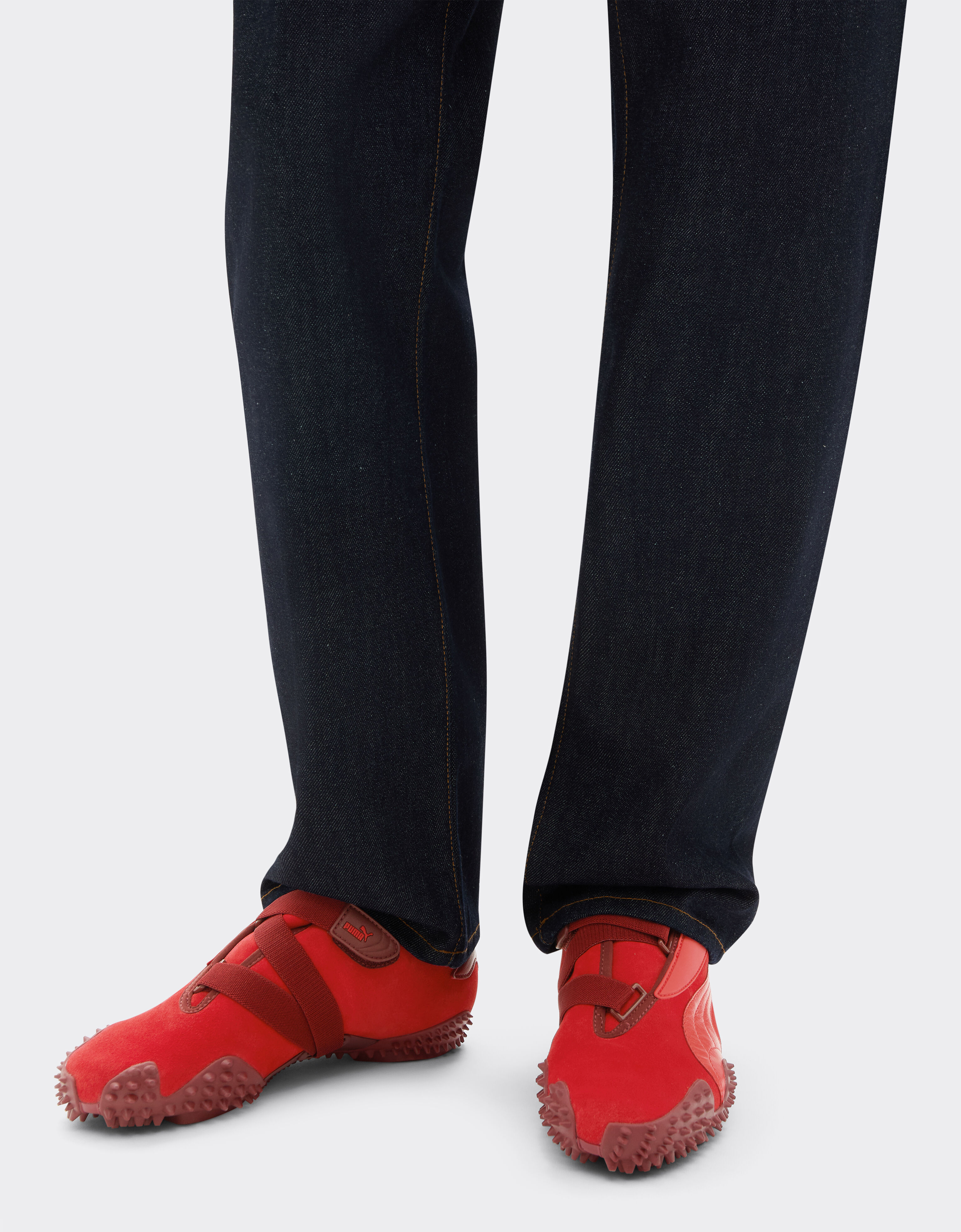 彪马为法拉利车队打造拉斯维加斯大奖赛特别版 Mostro 运动鞋 Ferrari 彪马为法拉利车队打造拉斯维加斯大奖赛特别版 Mostro 运动鞋 Red LA0BAf