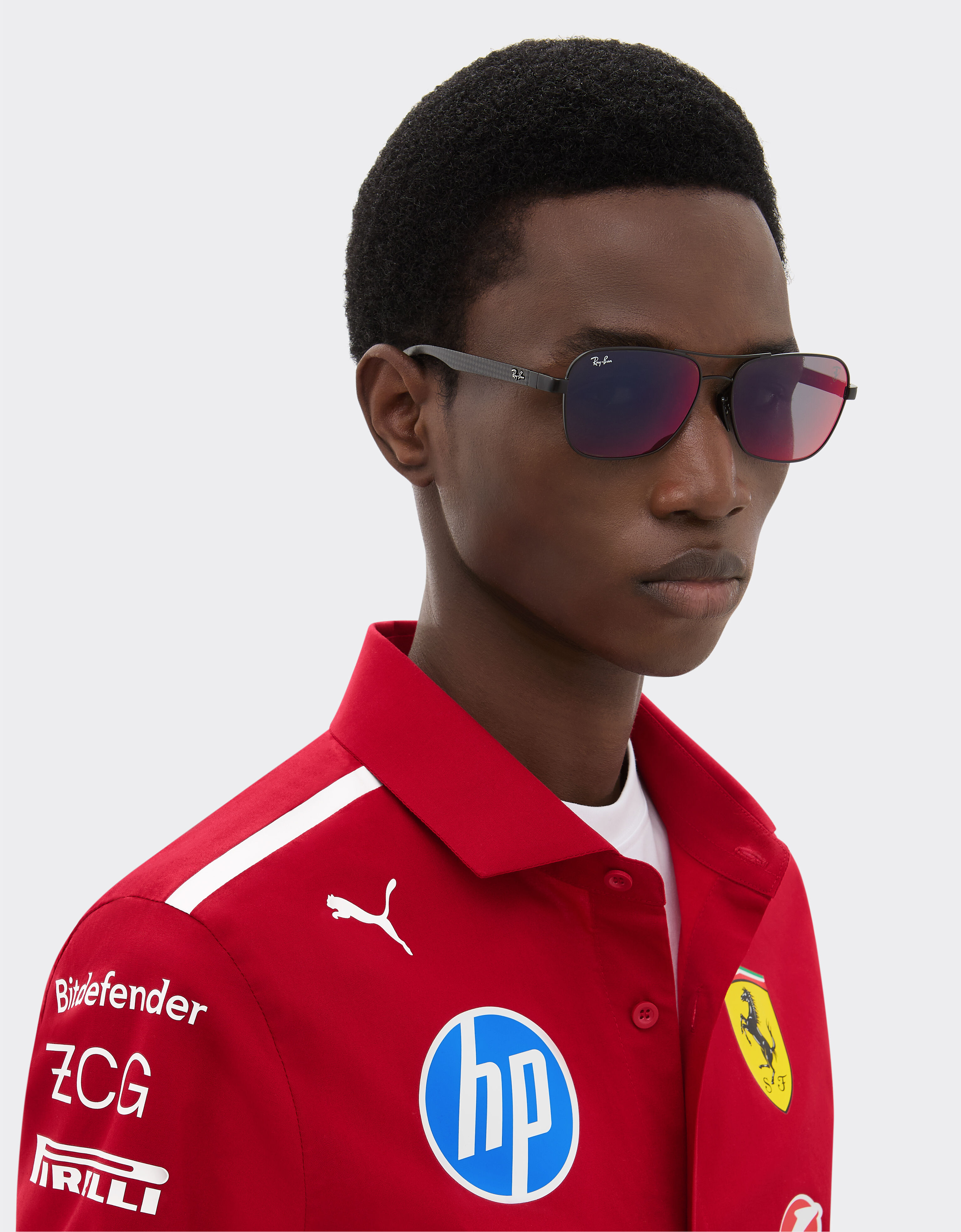 Ferrari 雷朋与法拉利车队合作款 RB8336M 蓝色/红色镜面深灰色镜片哑光黑色金属与深色碳纤维太阳镜 哑光黑 LA02Bf