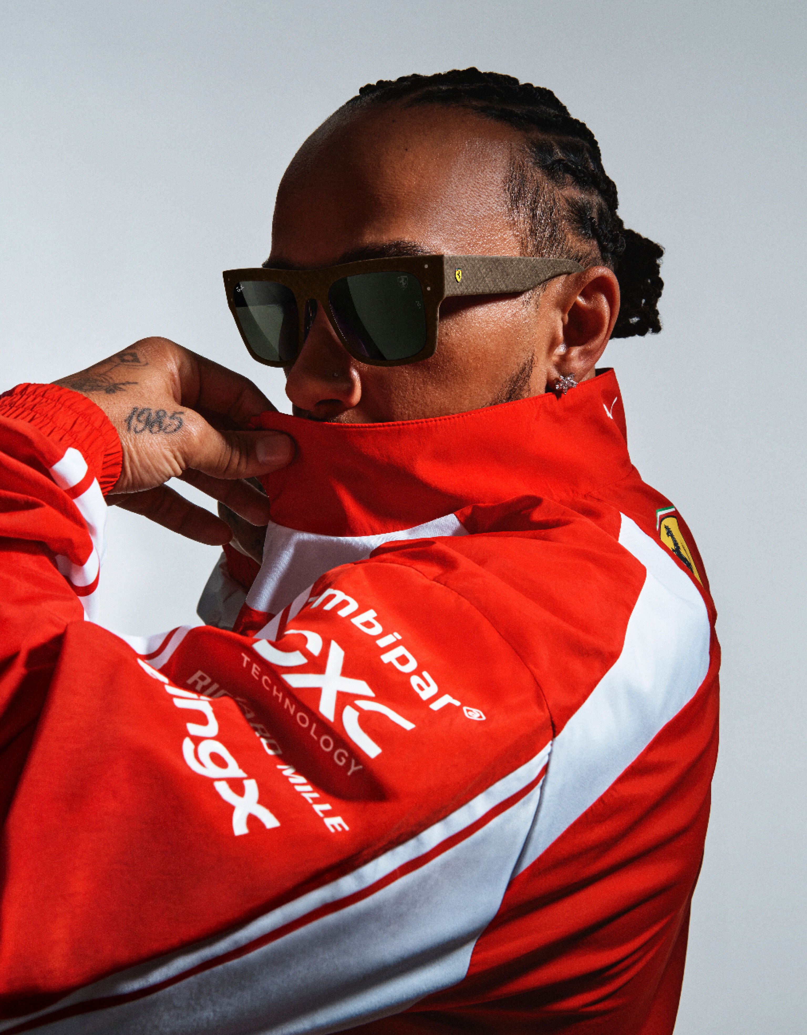 Ferrari 2026 年马德里大奖赛 Scuderia Ferrari 太阳镜 BGE LY0SG1276EXT0001f