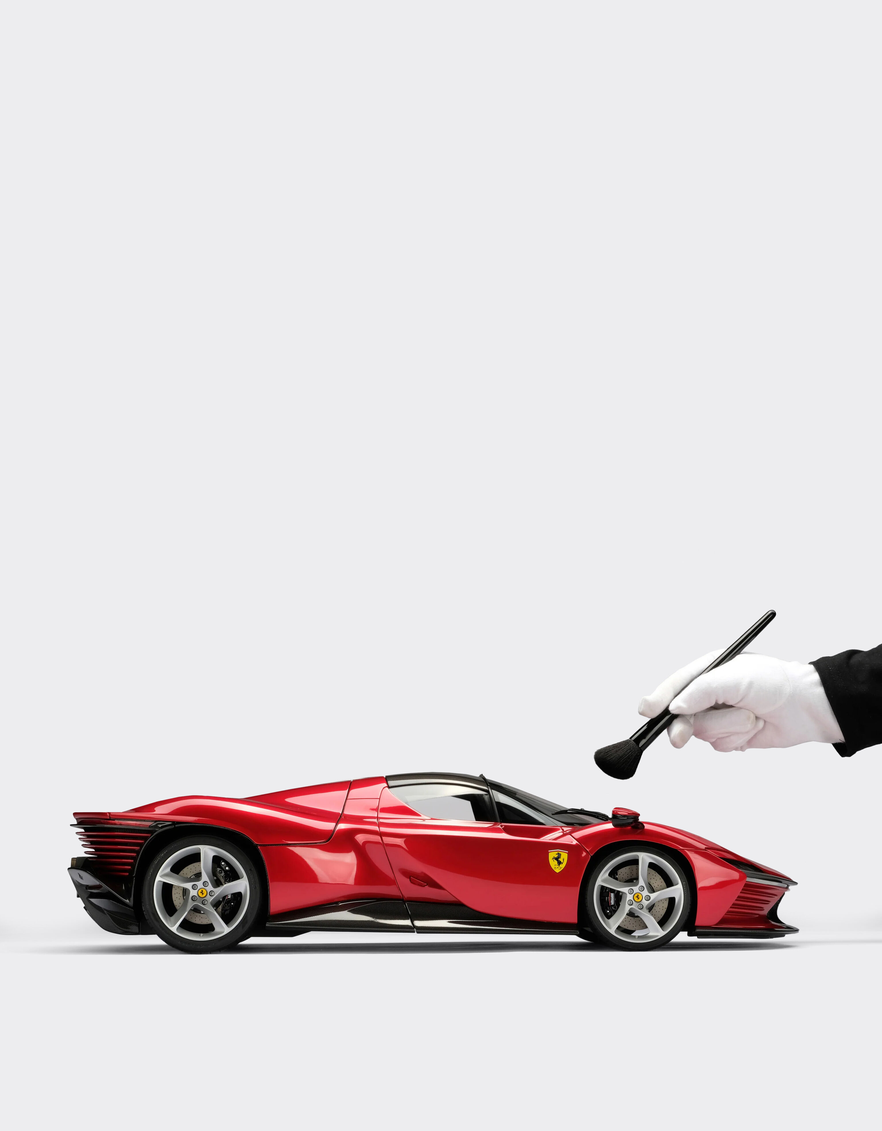 Ferrari Ferrari Daytona SP3 1:8 scale model 红色 F0664f