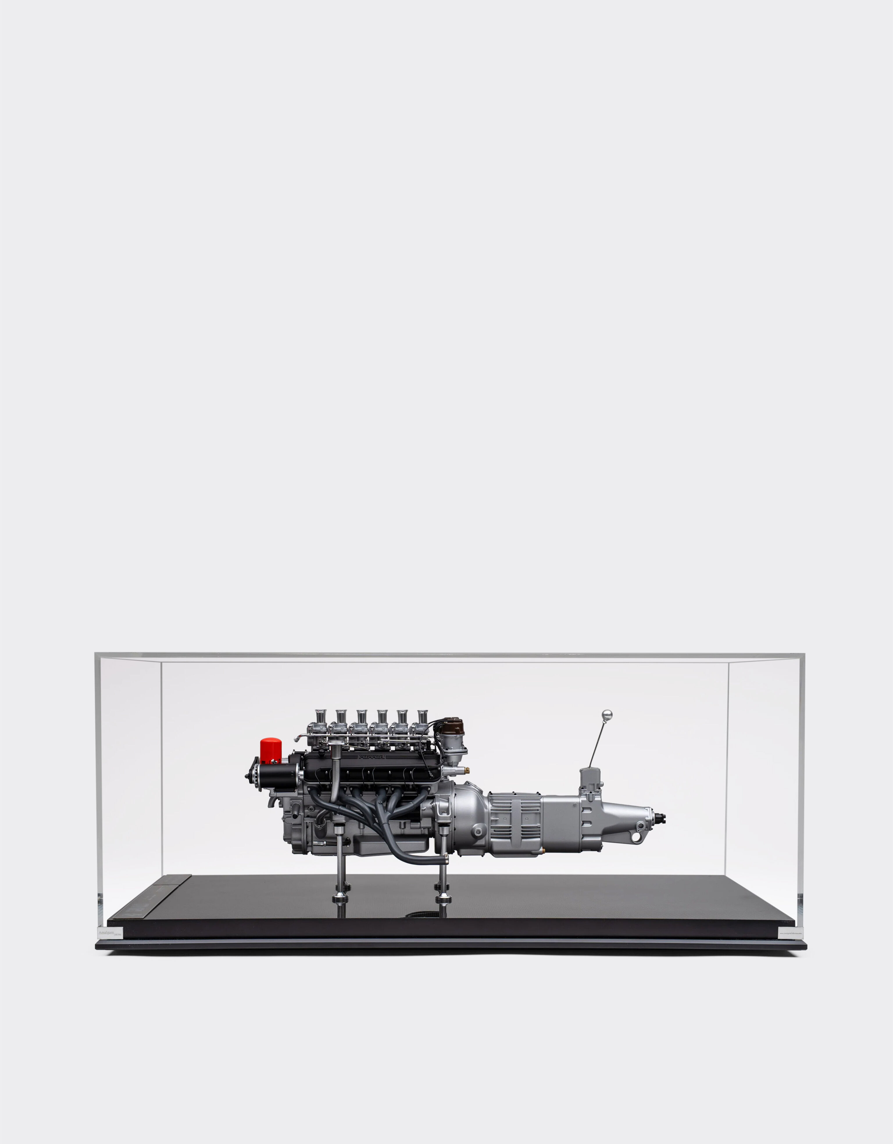 Ferrari Ferrari 250 GTO engine and gearbox model in 1:4 scale Silver LA0I2f
