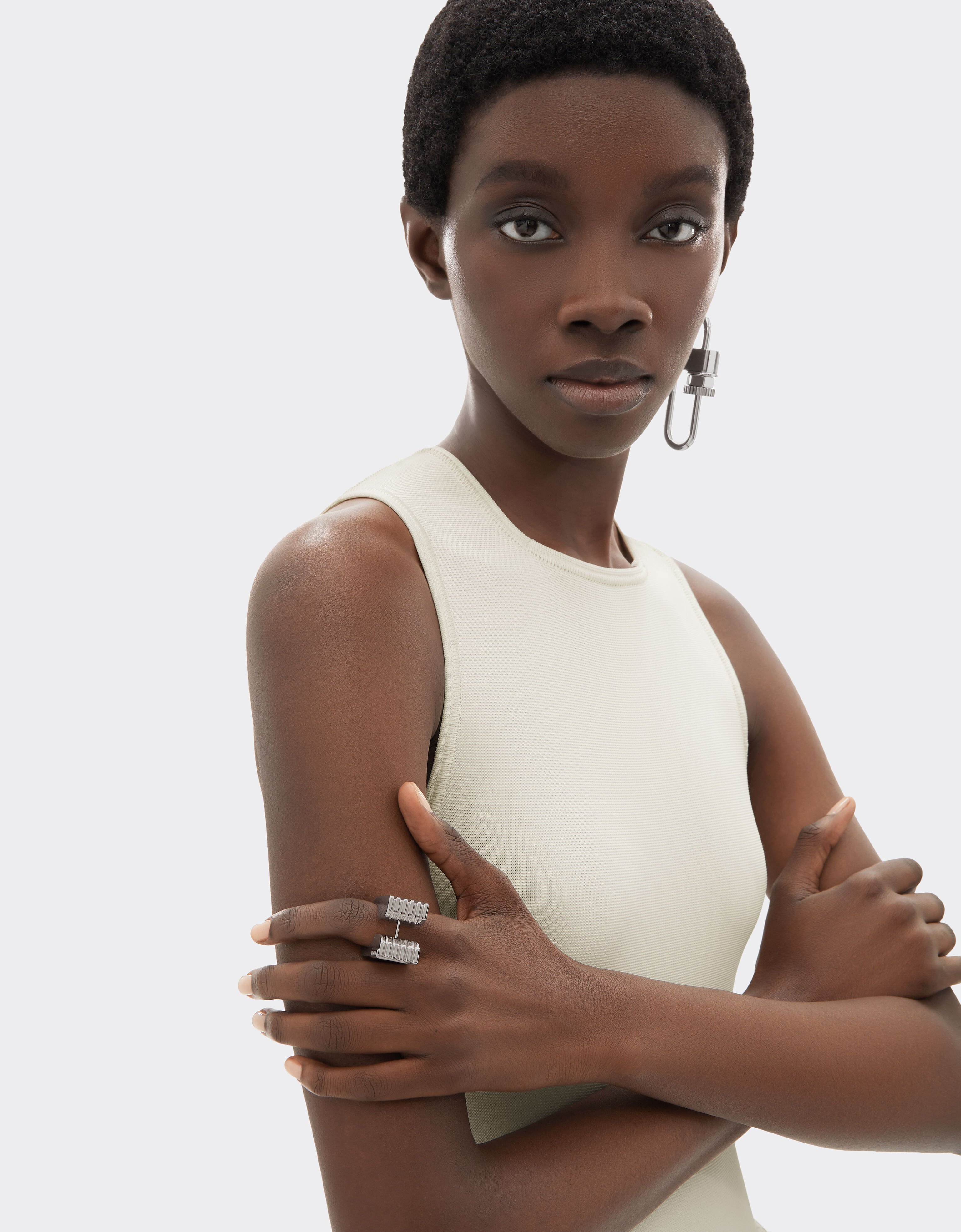 Ferrari 带纹理金属戒指 Cromo Lucido 51340f