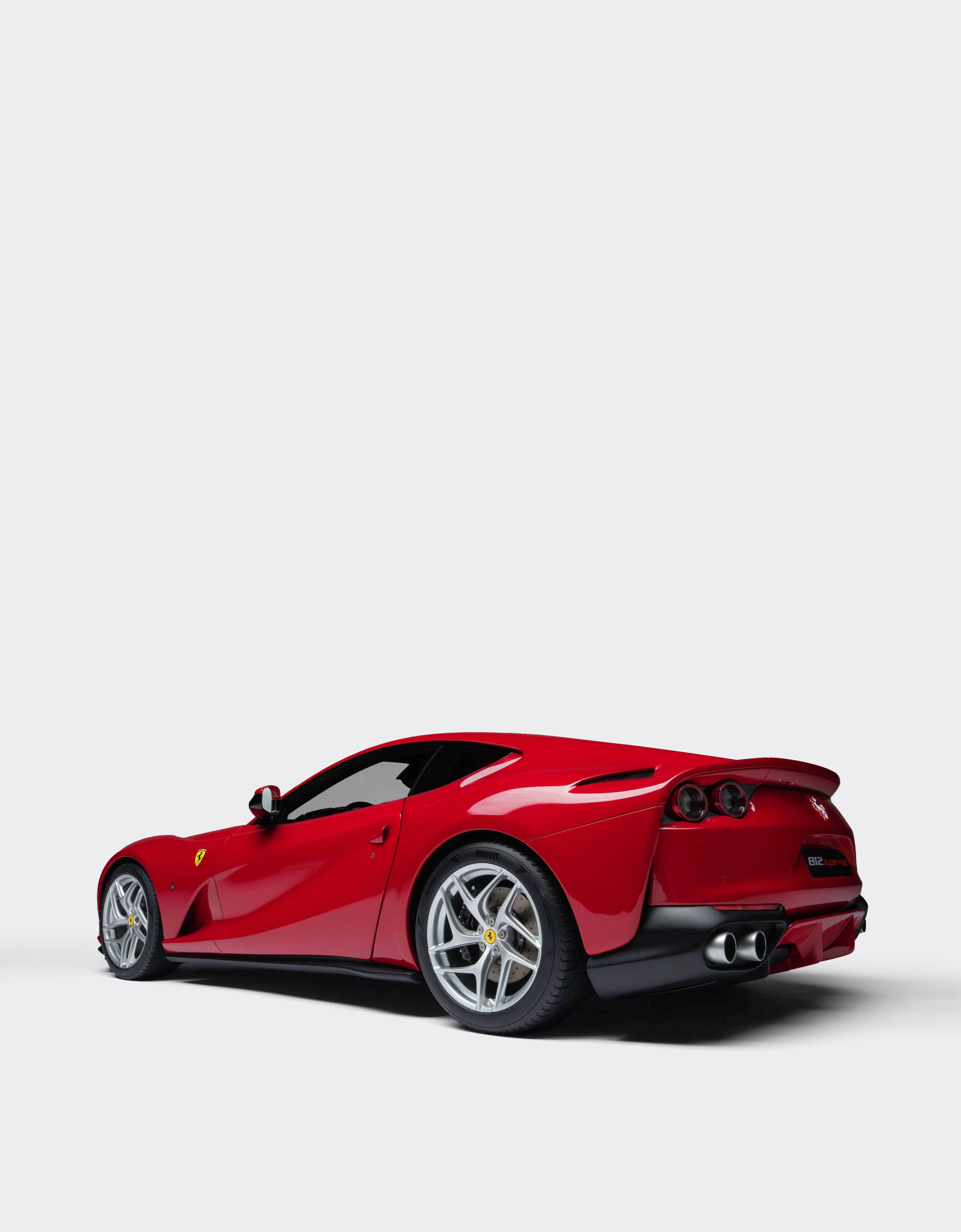 Ferrari 法拉利 812 Superfast 1:8 比例汽车模型 多色 L7600f